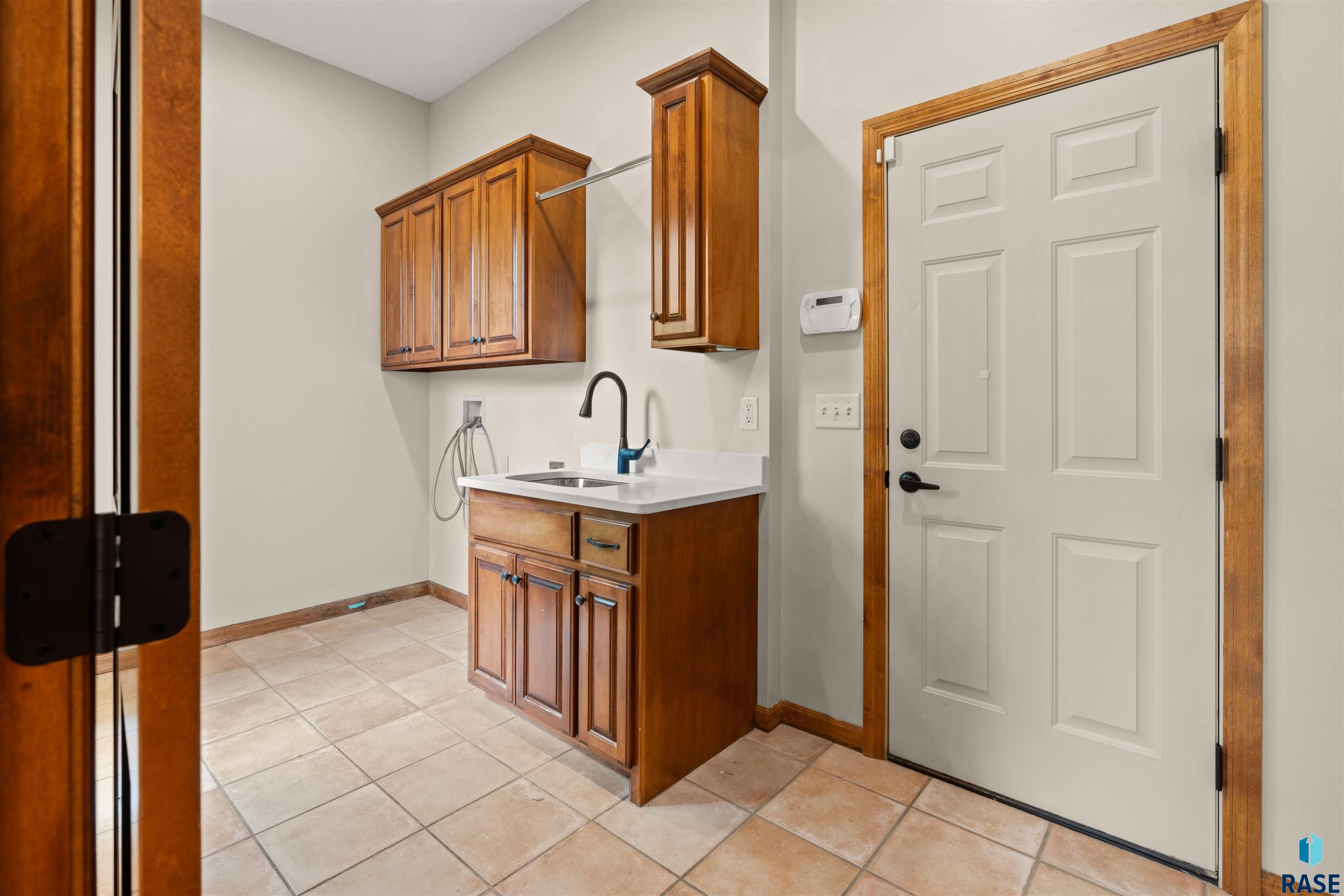 5800 Shadow Ridge Ave, Sioux Falls