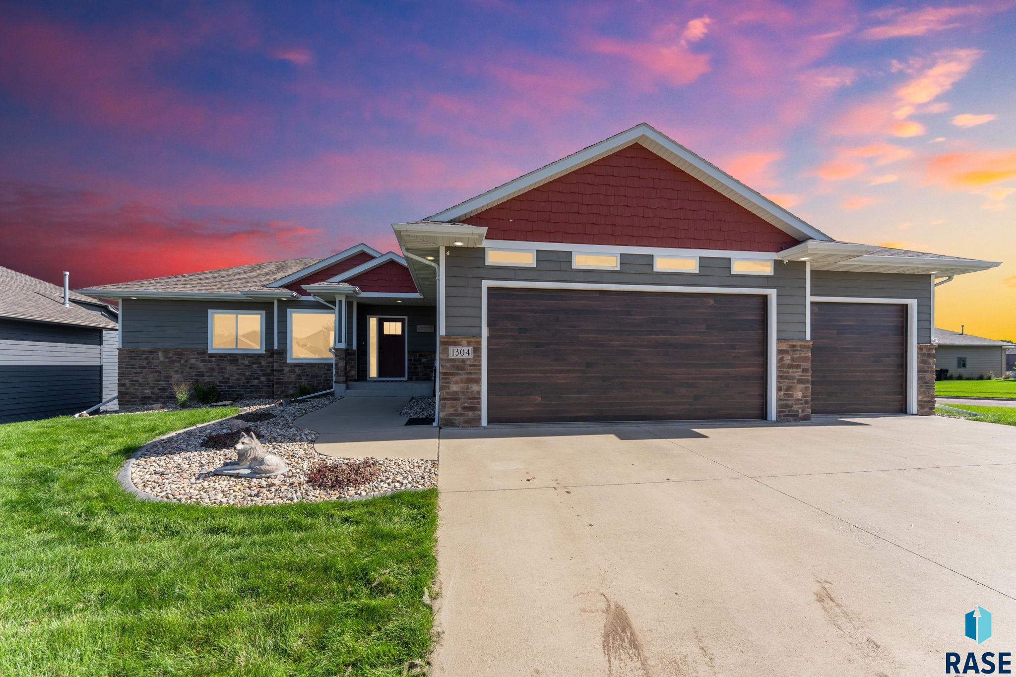 1304 S Monticello Ave, Sioux Falls