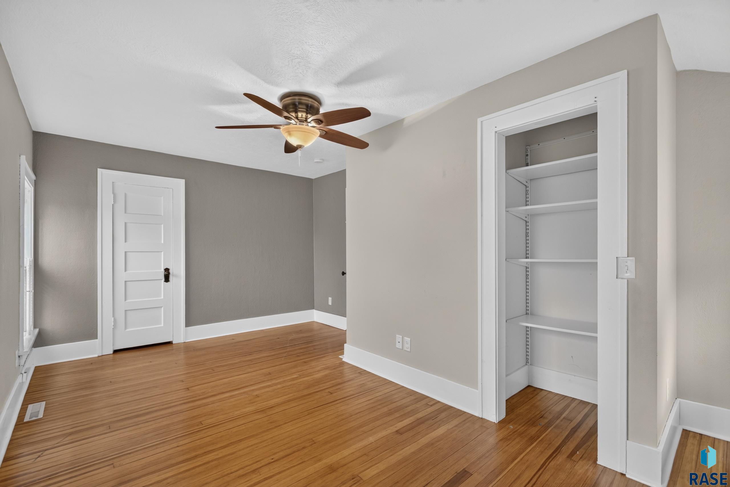 1606 Center Ave, Sioux Falls