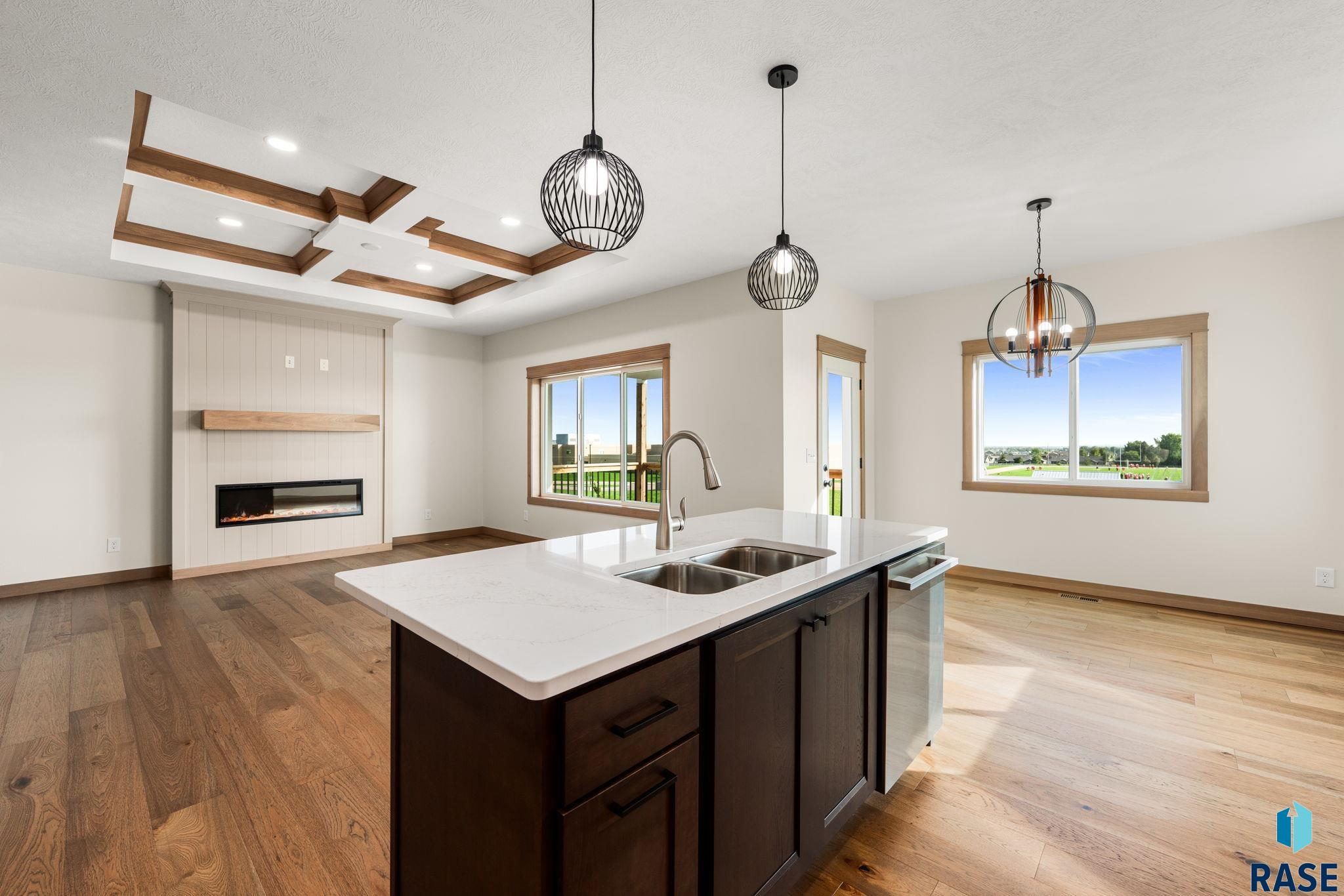 6413 Fieldview St, Sioux Falls
