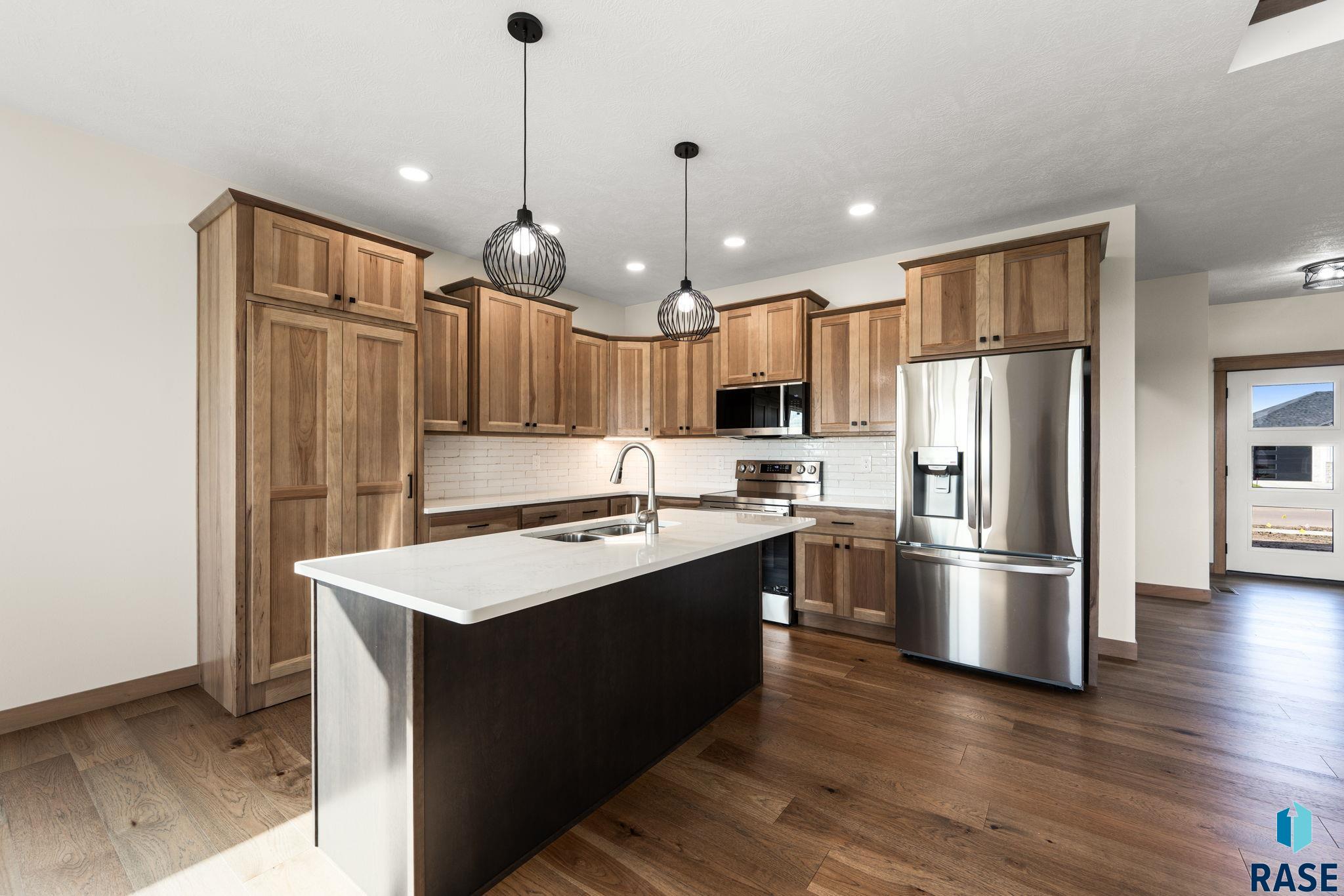 6413 Fieldview St, Sioux Falls