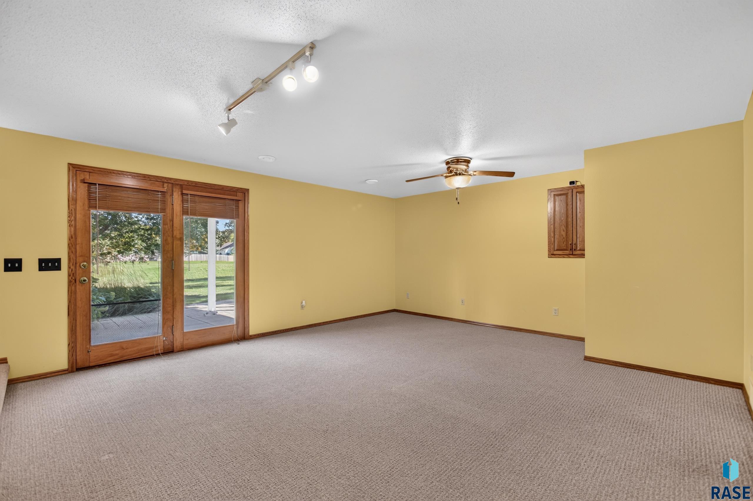 2012 Leah Cir, Sioux Falls