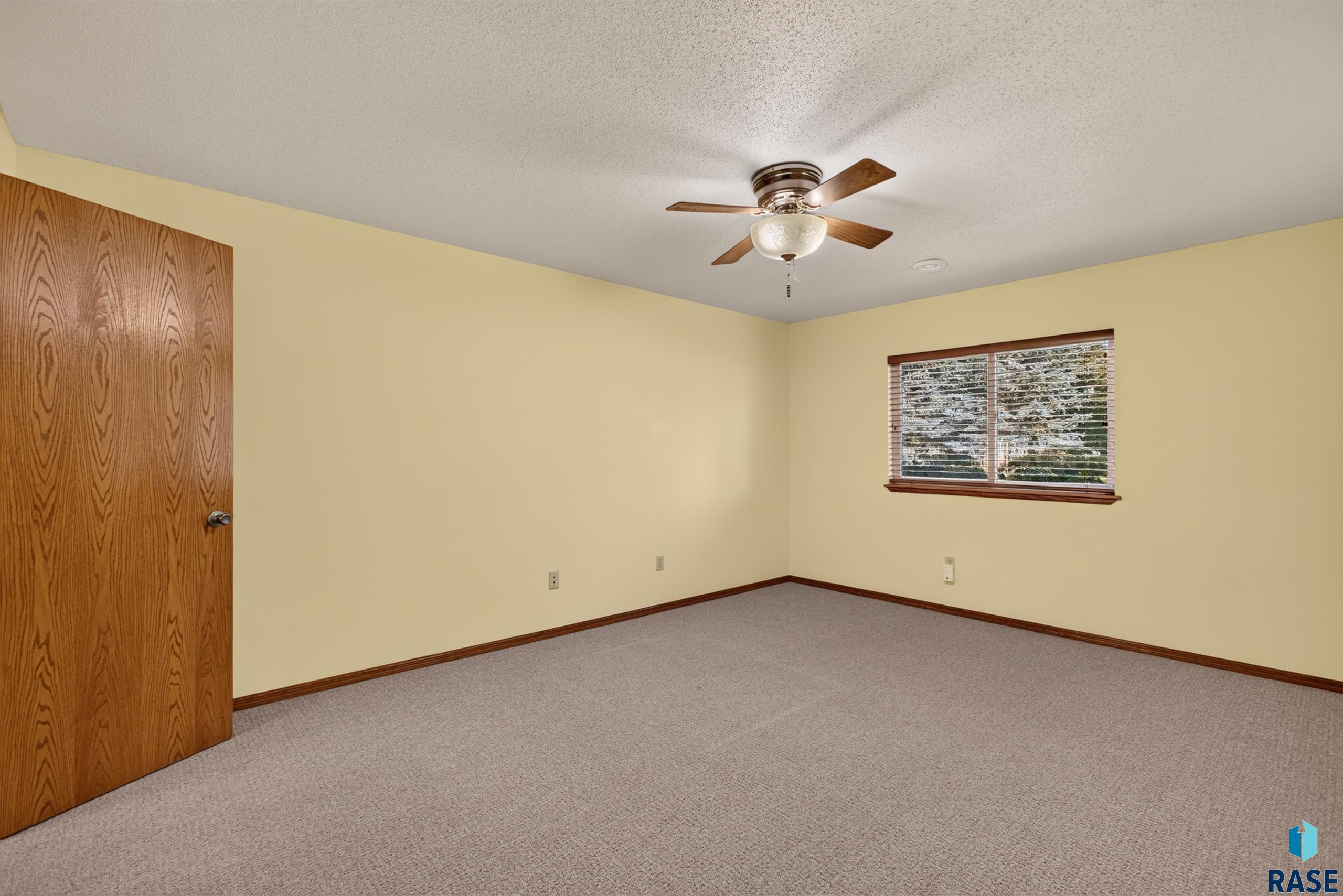 2012 Leah Cir, Sioux Falls