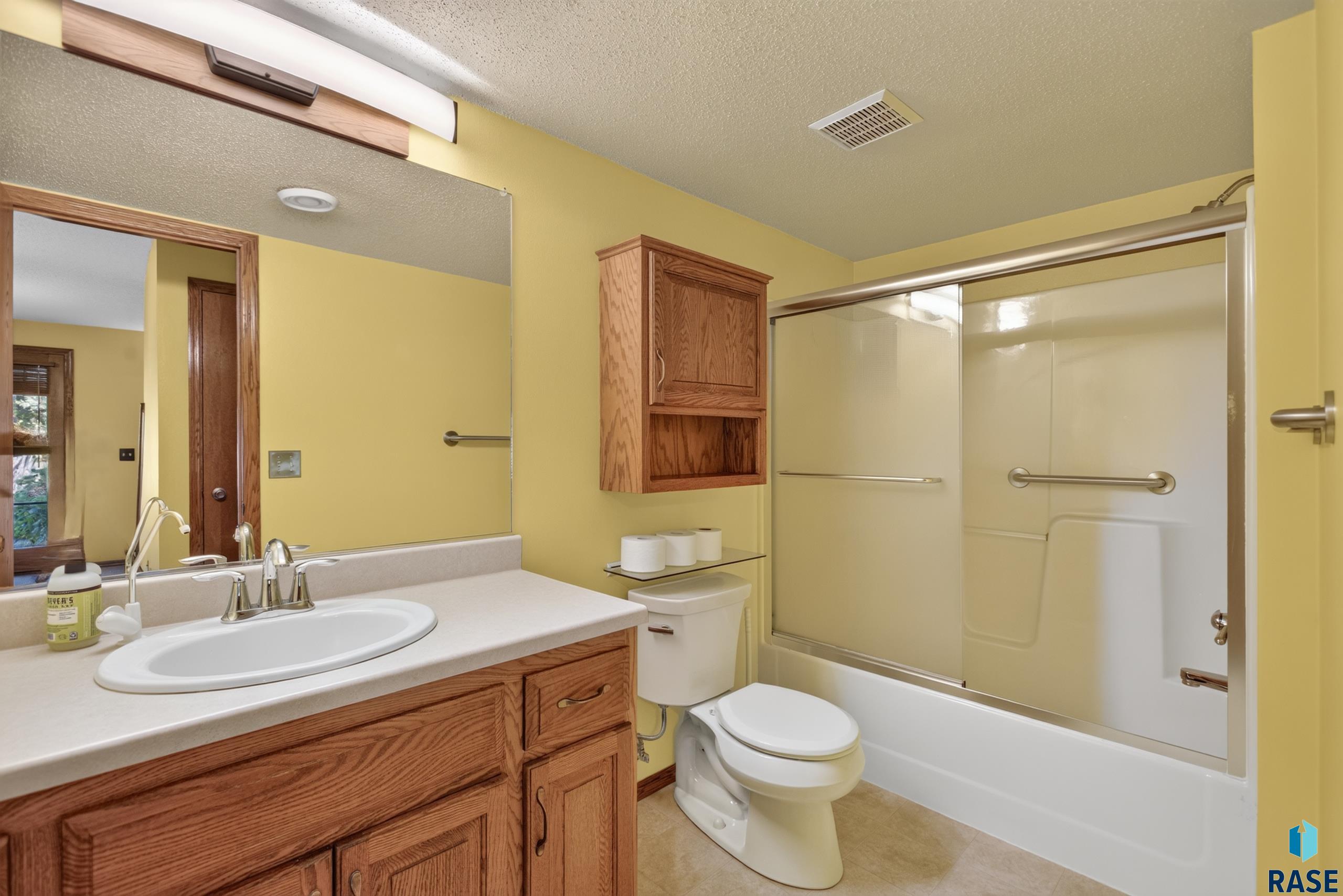 2012 Leah Cir, Sioux Falls