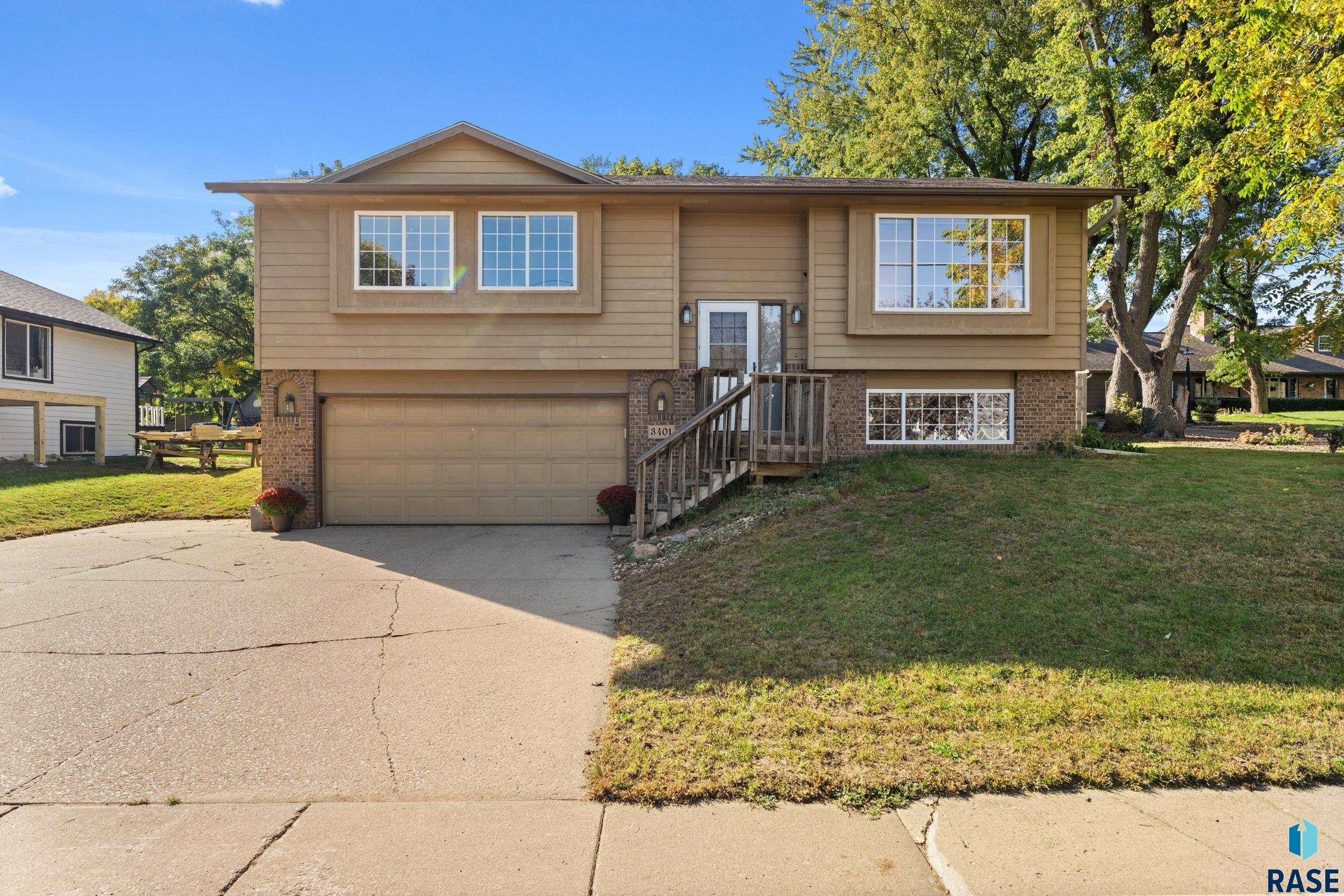 3401 S Bahnson Ave, Sioux Falls