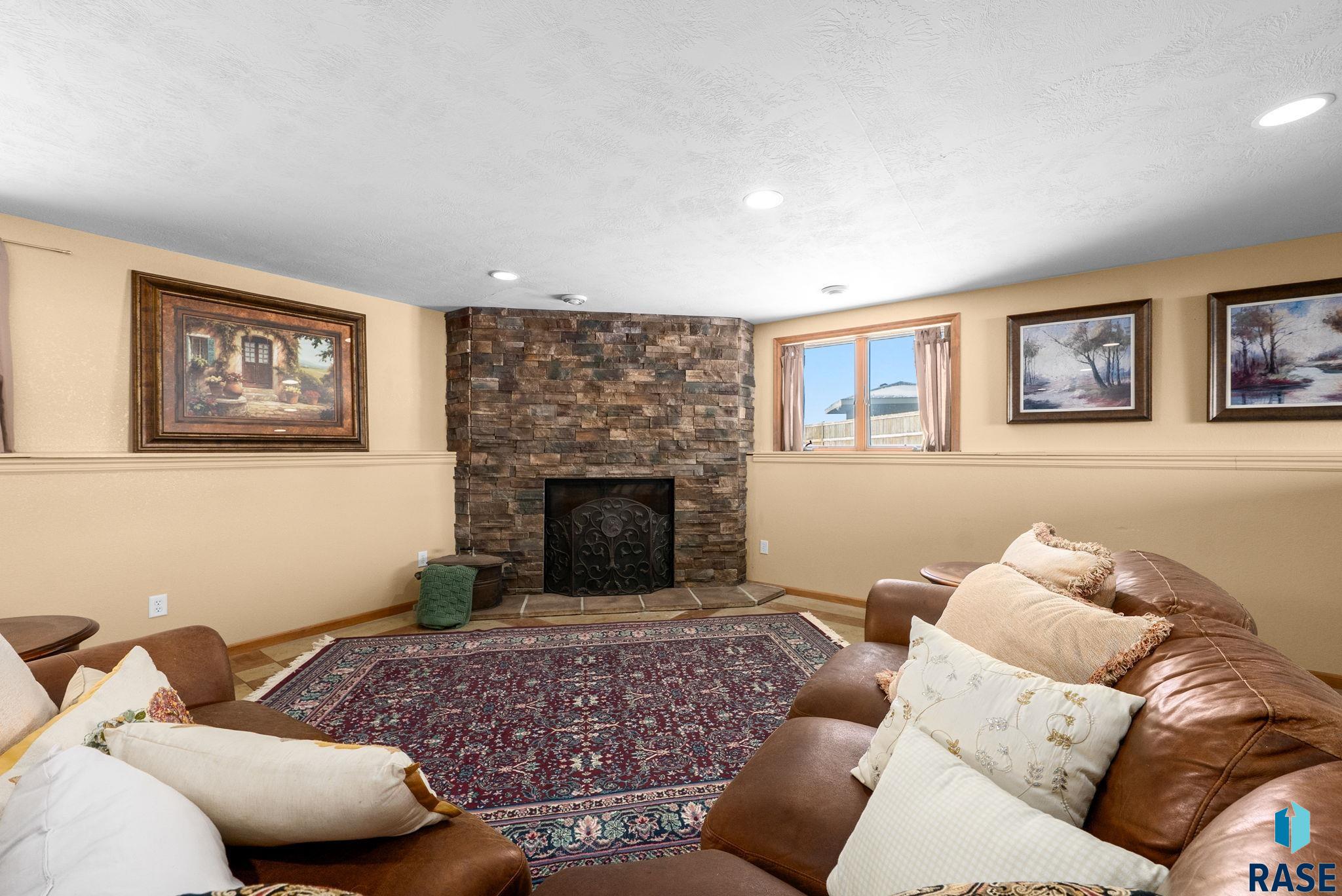 7624 Courtyard Cir, Sioux Falls
