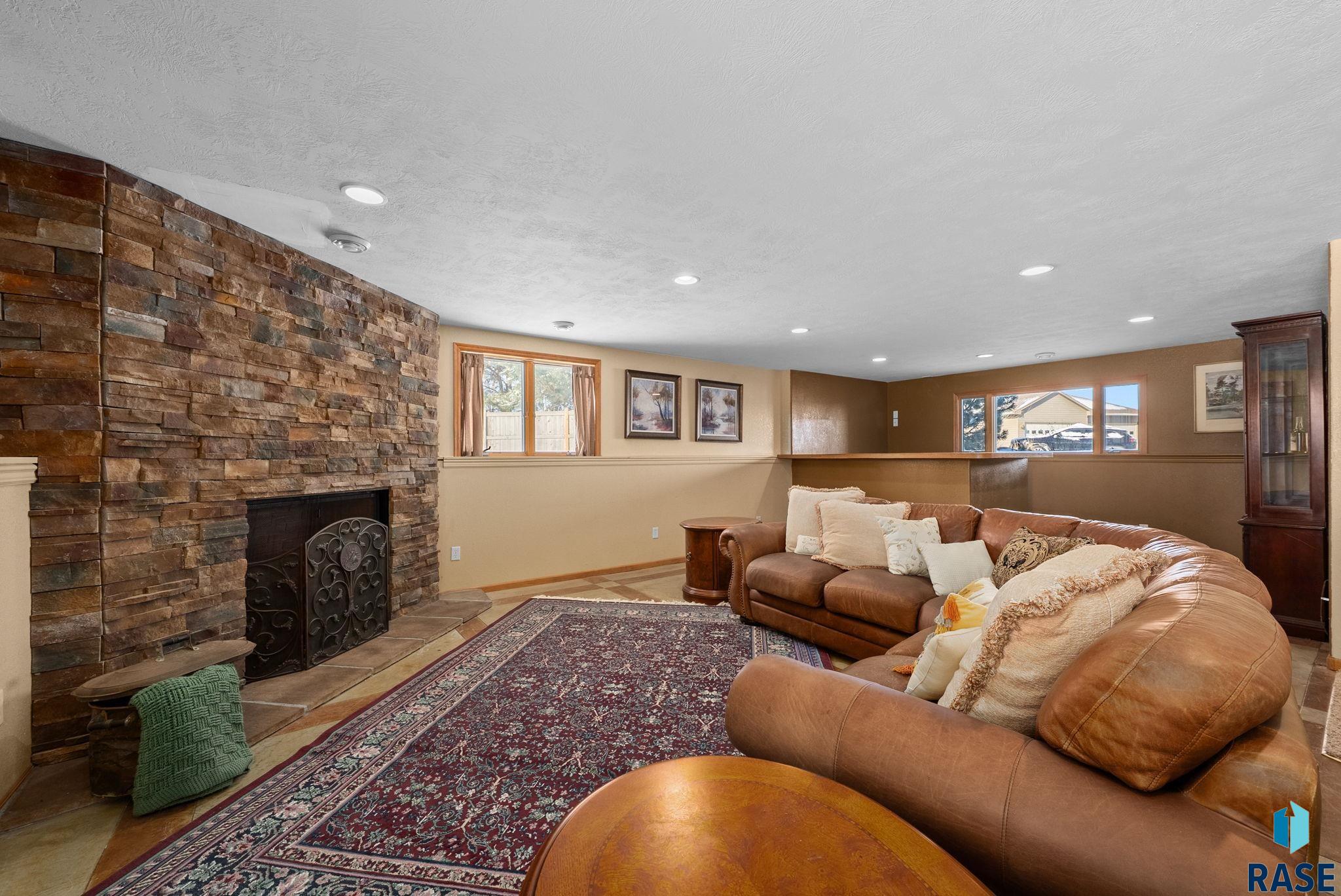 7624 Courtyard Cir, Sioux Falls