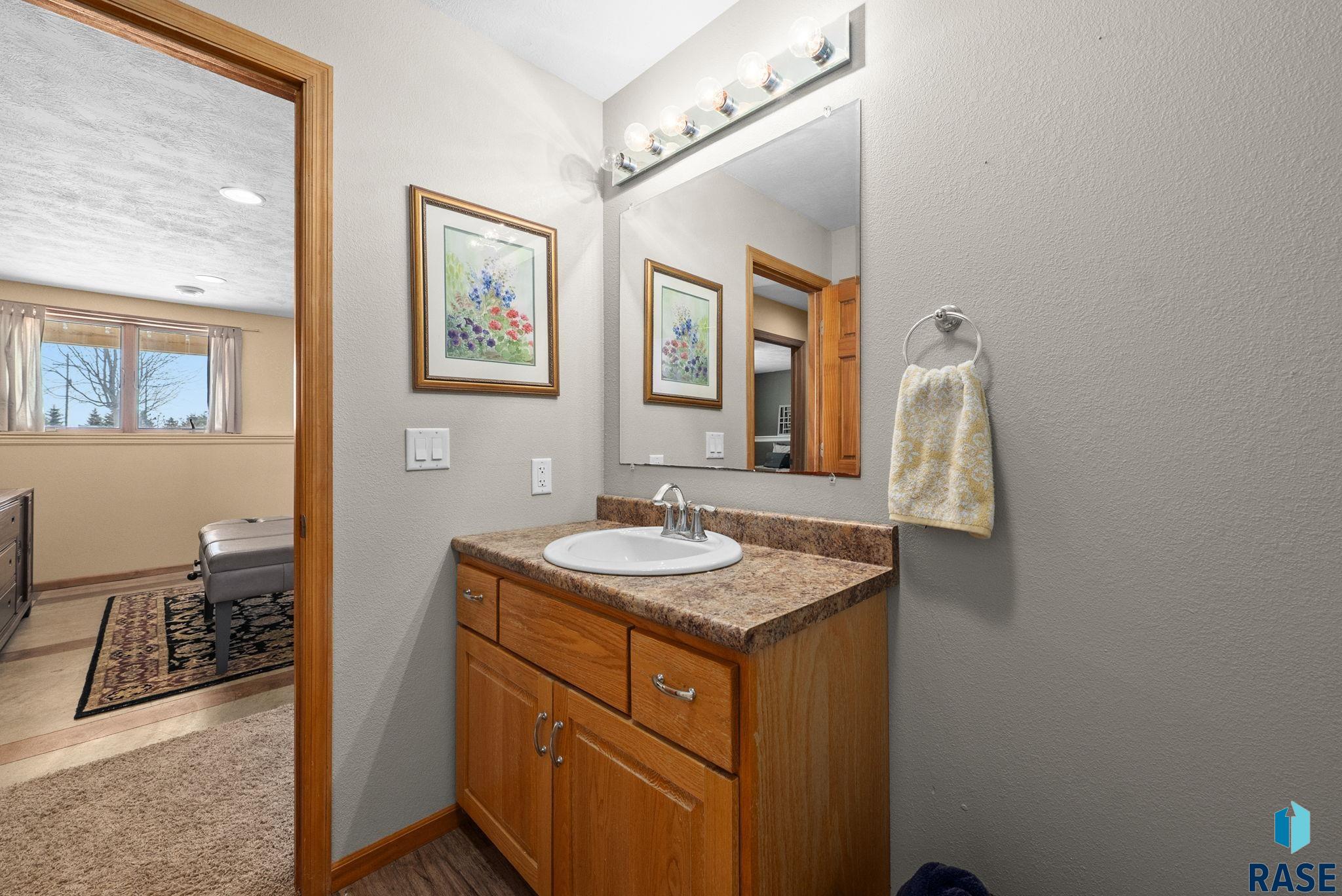 7624 Courtyard Cir, Sioux Falls
