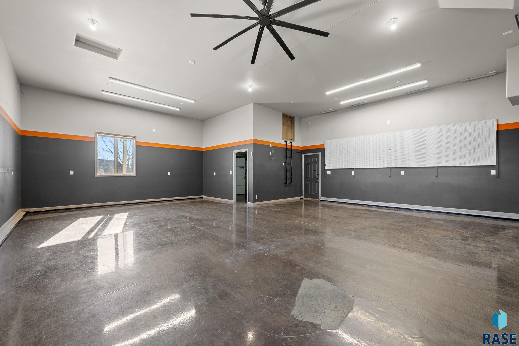 7624 Courtyard Cir, Sioux Falls