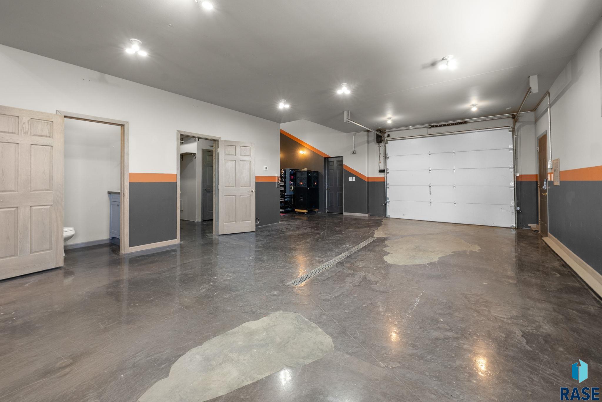7624 Courtyard Cir, Sioux Falls