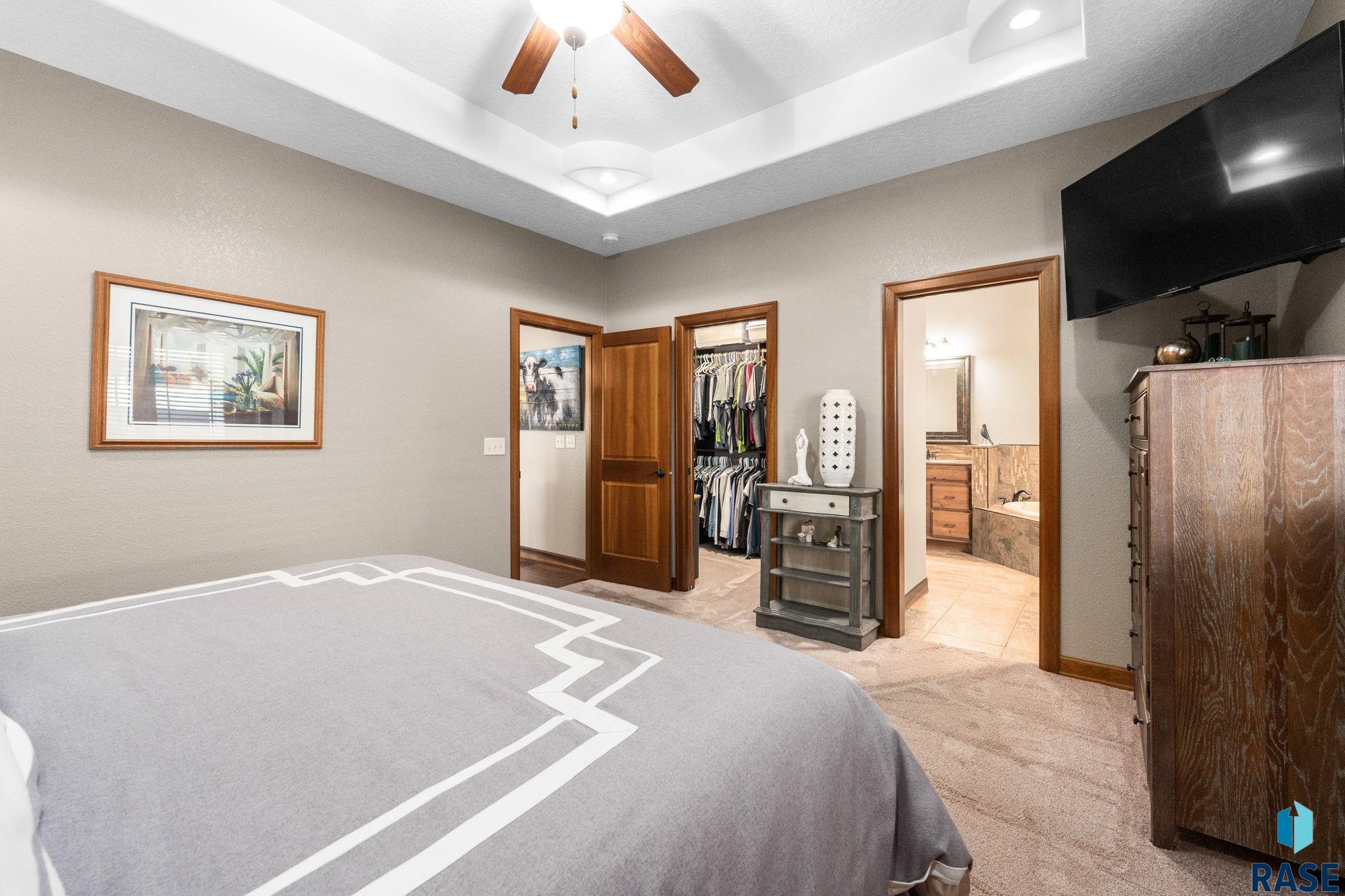 1724 Grand Arbor Cir, Sioux Falls