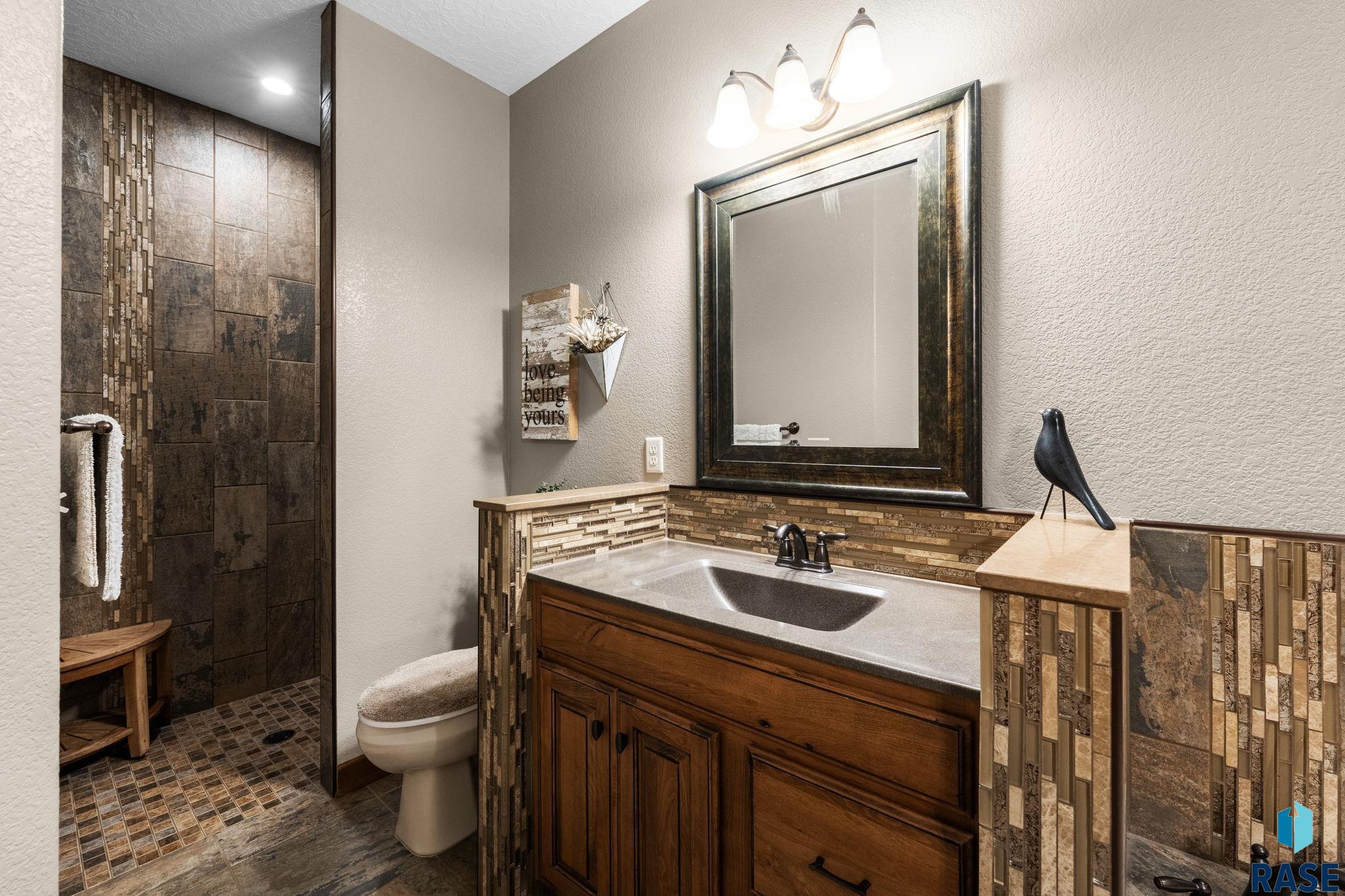 1724 Grand Arbor Cir, Sioux Falls