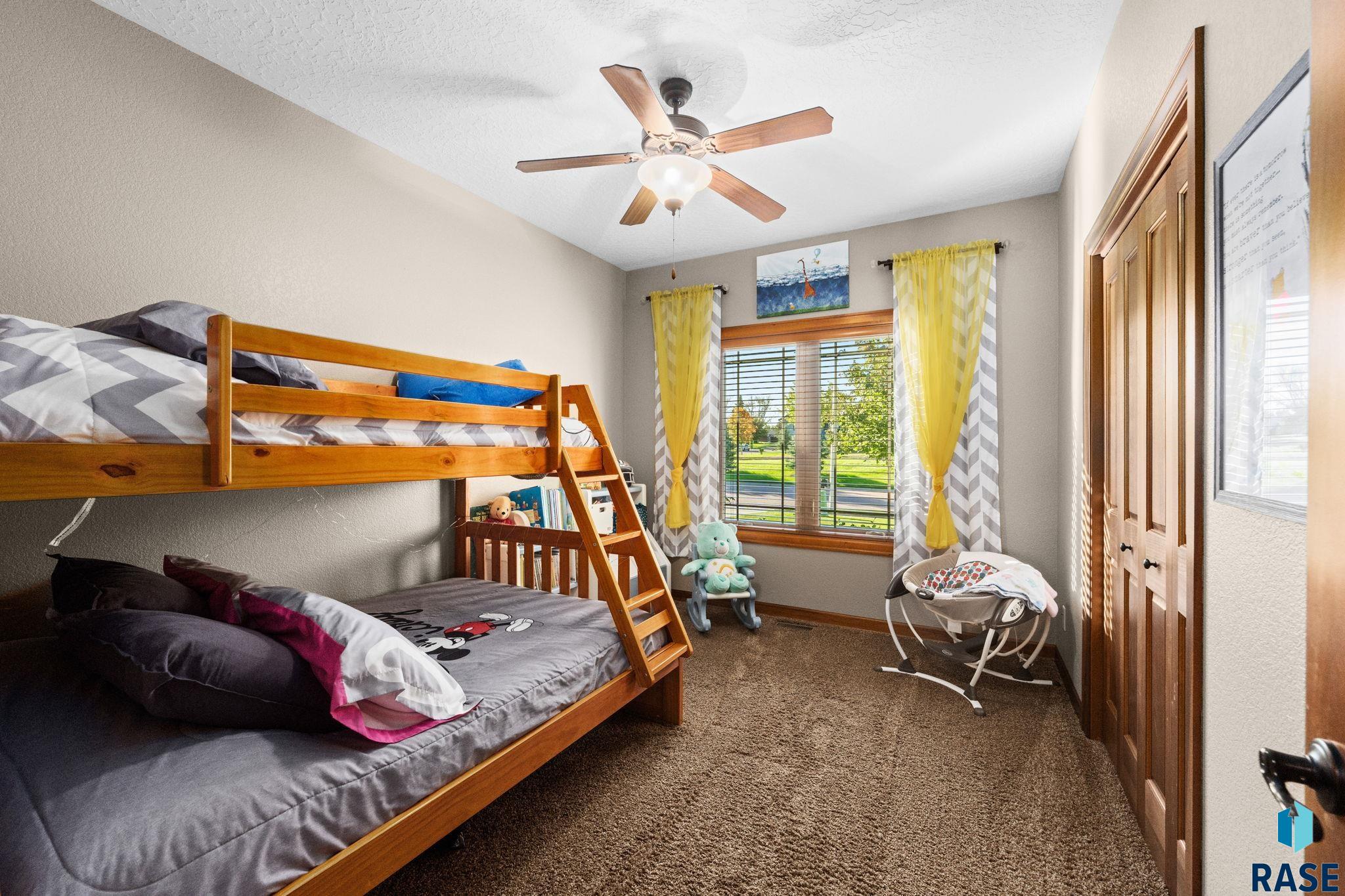 1724 Grand Arbor Cir, Sioux Falls