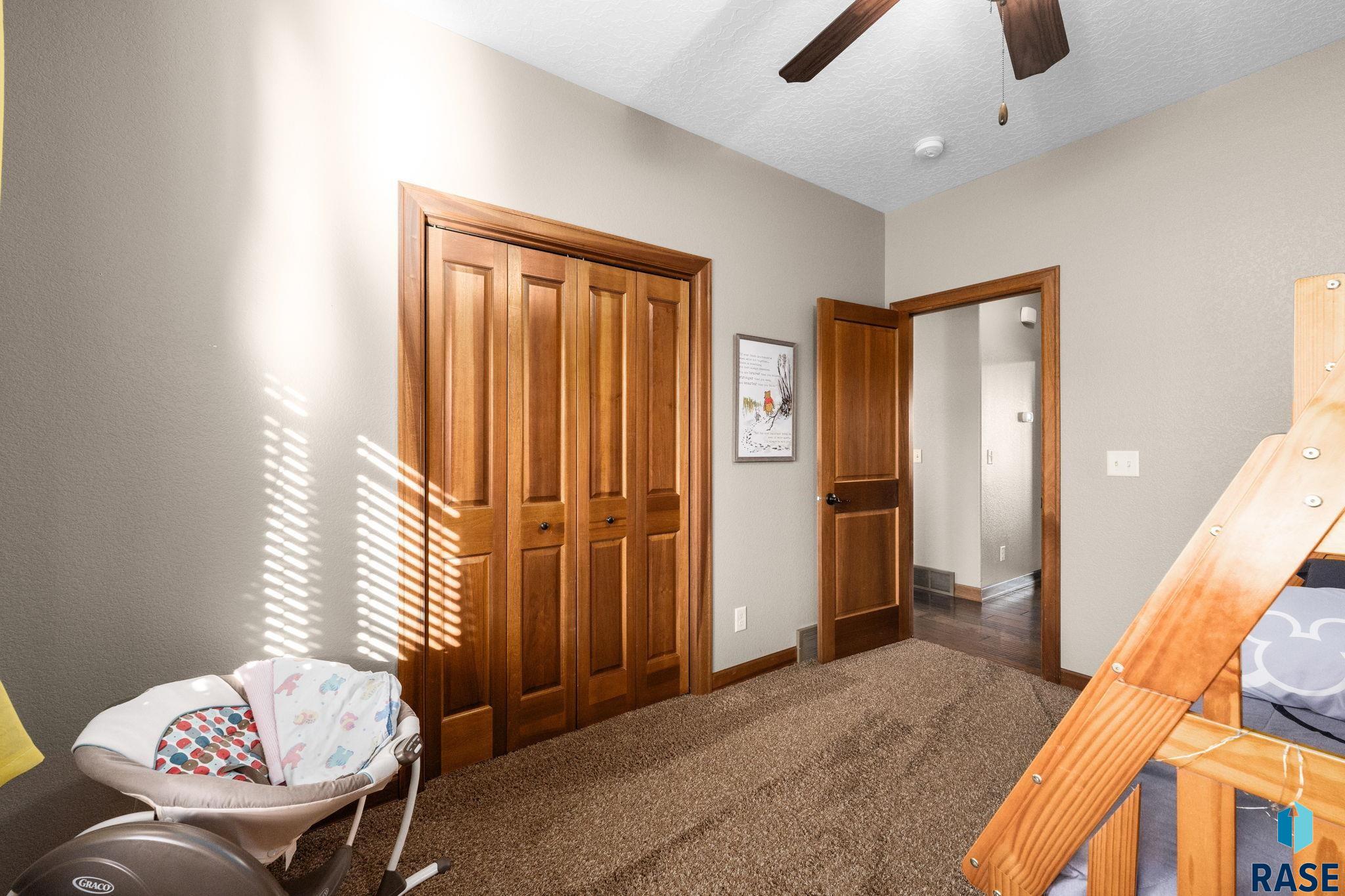 1724 Grand Arbor Cir, Sioux Falls