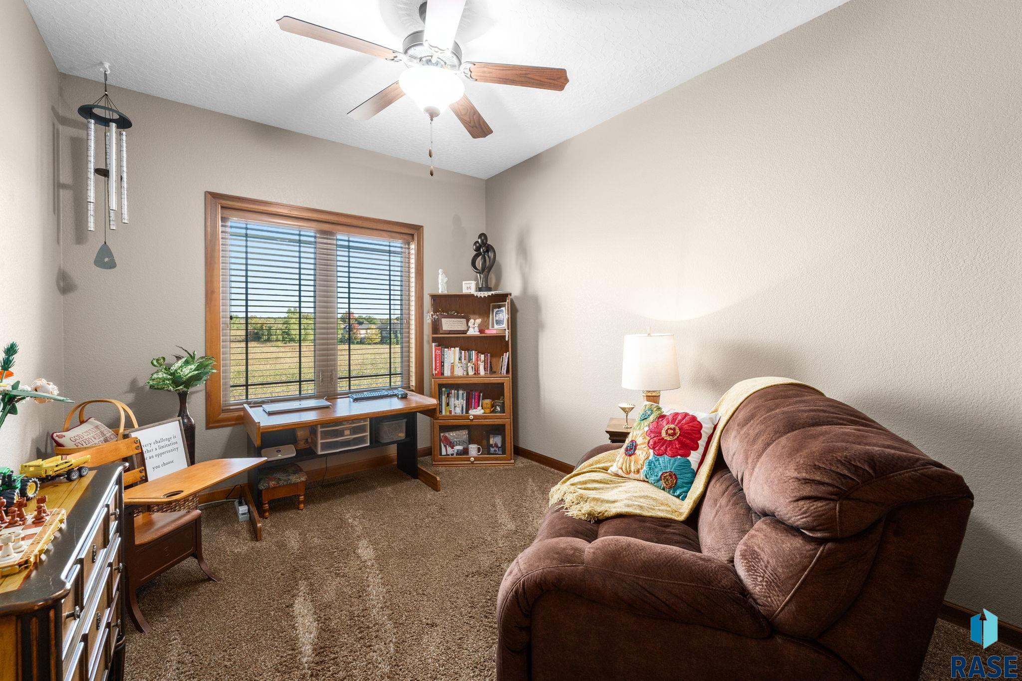 1724 Grand Arbor Cir, Sioux Falls