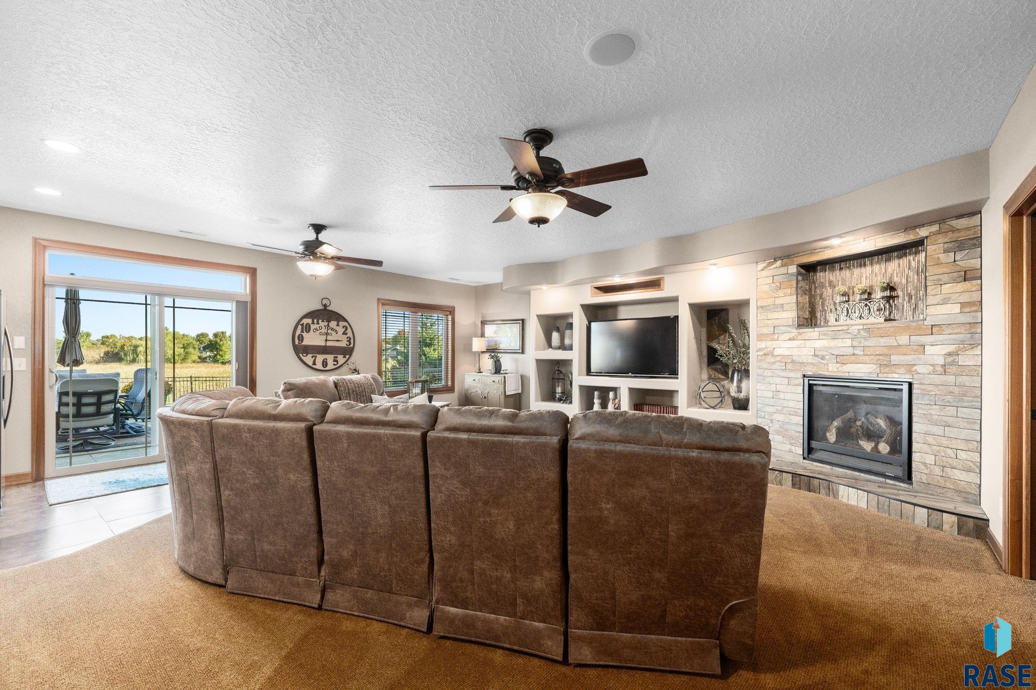 1724 Grand Arbor Cir, Sioux Falls