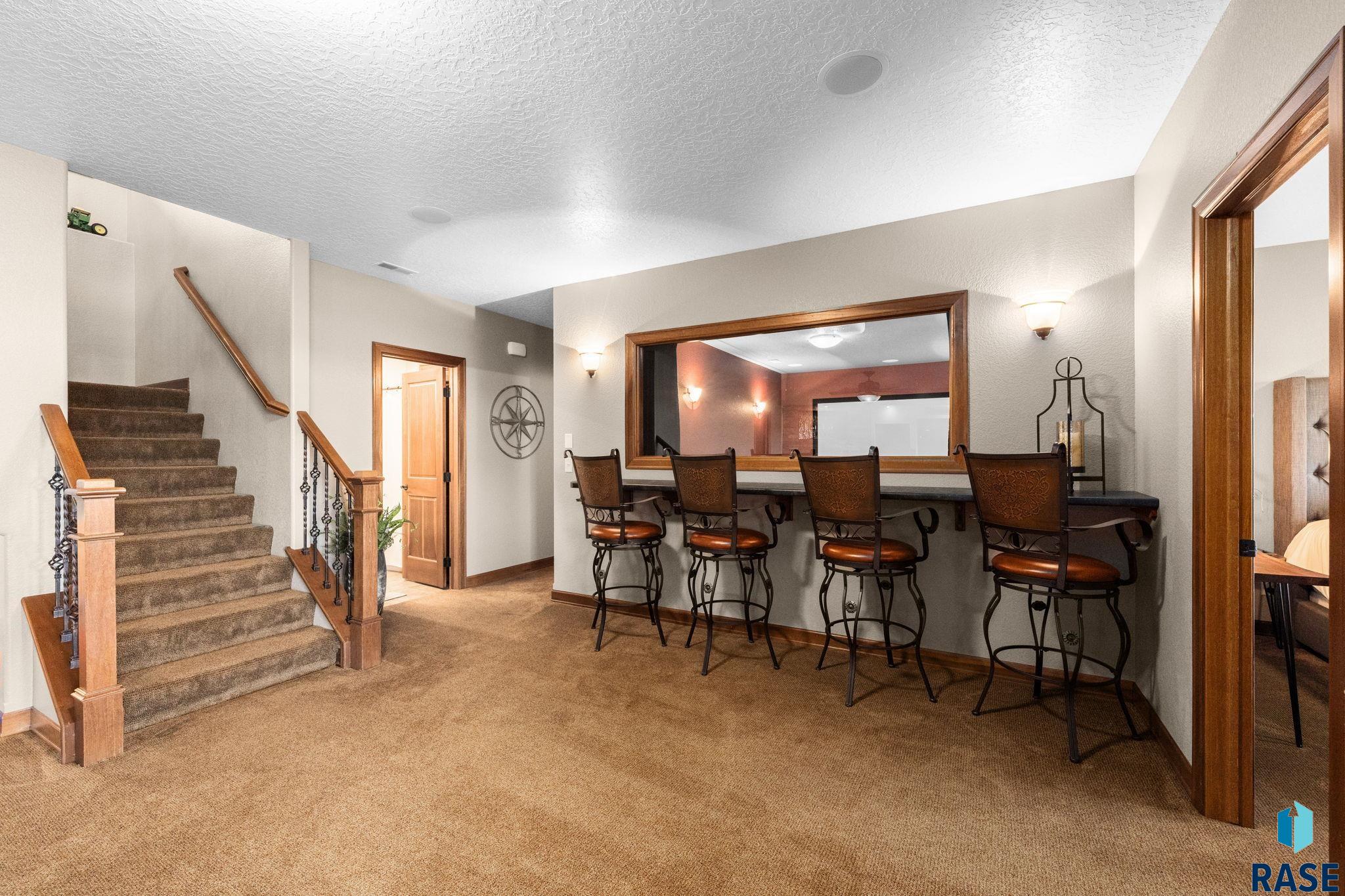 1724 Grand Arbor Cir, Sioux Falls