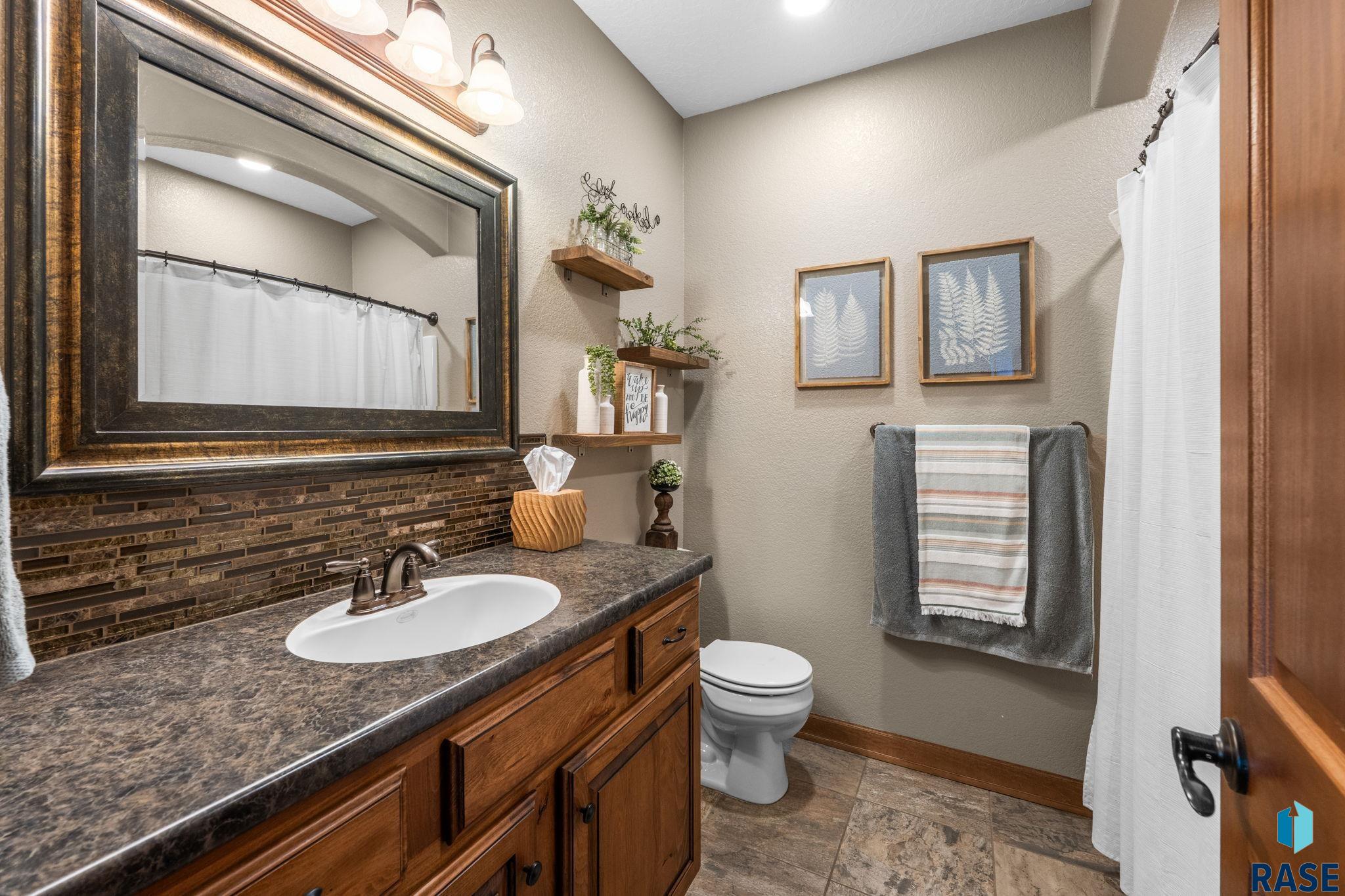 1724 Grand Arbor Cir, Sioux Falls