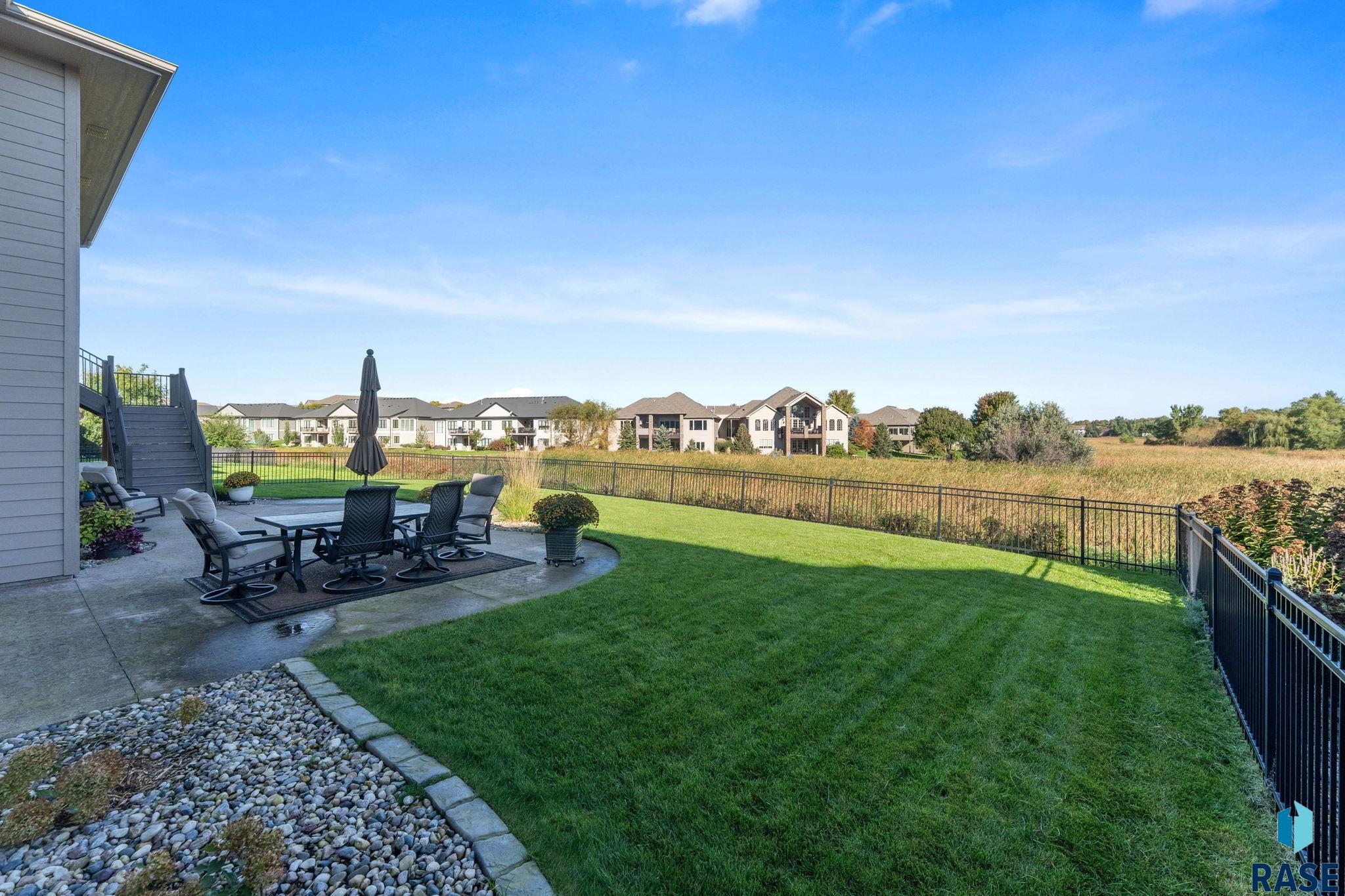 1724 Grand Arbor Cir, Sioux Falls