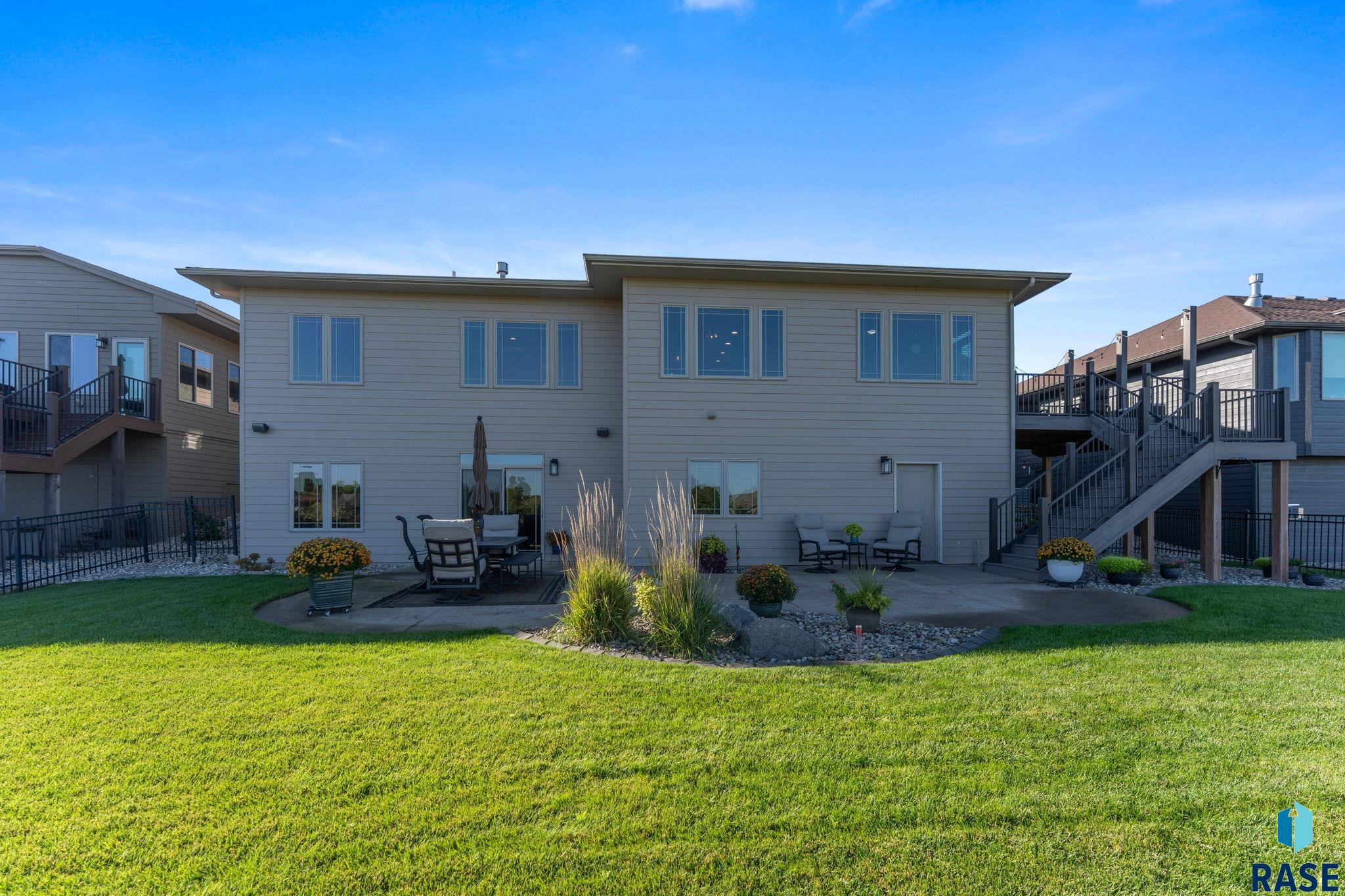 1724 Grand Arbor Cir, Sioux Falls