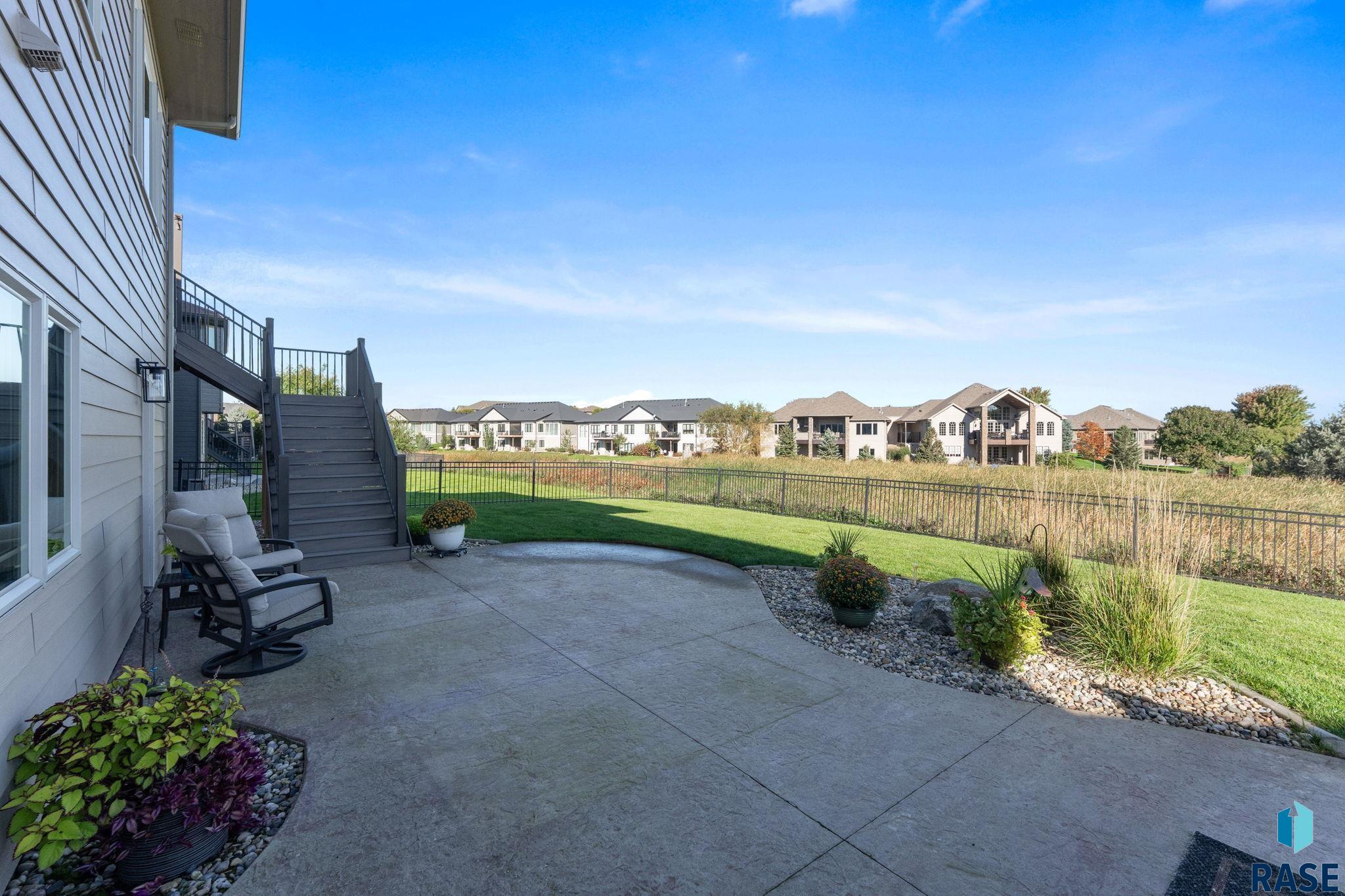 1724 Grand Arbor Cir, Sioux Falls