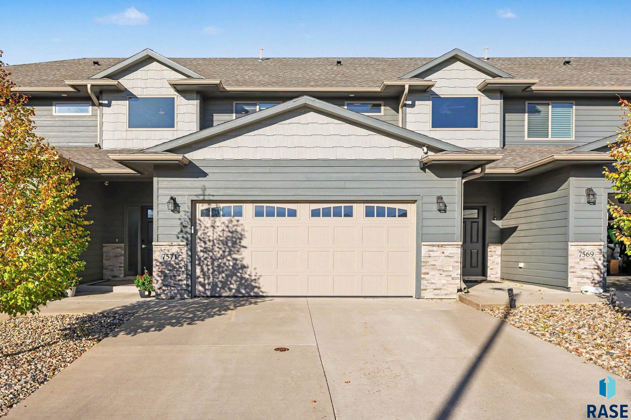 7571 Grand Arbor Pl, Sioux Falls