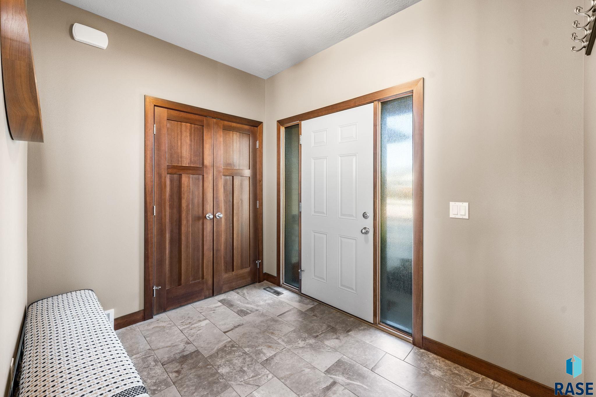 7404 High Cross Trl, Sioux Falls