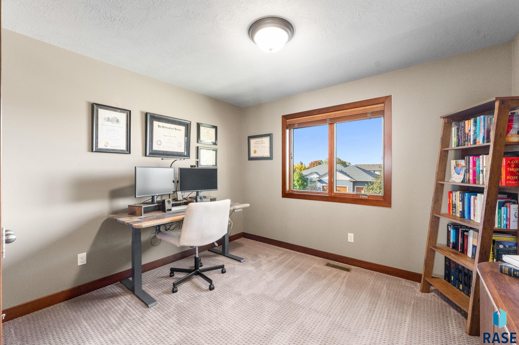 7404 High Cross Trl, Sioux Falls