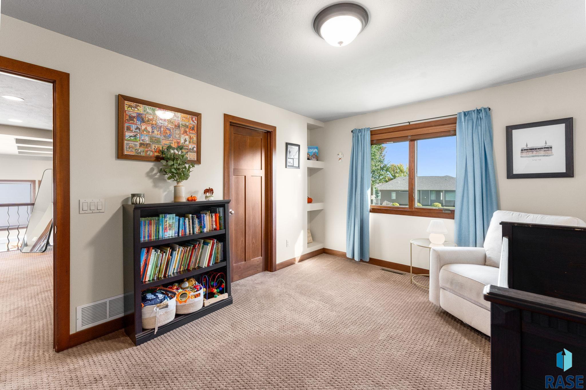 7404 High Cross Trl, Sioux Falls