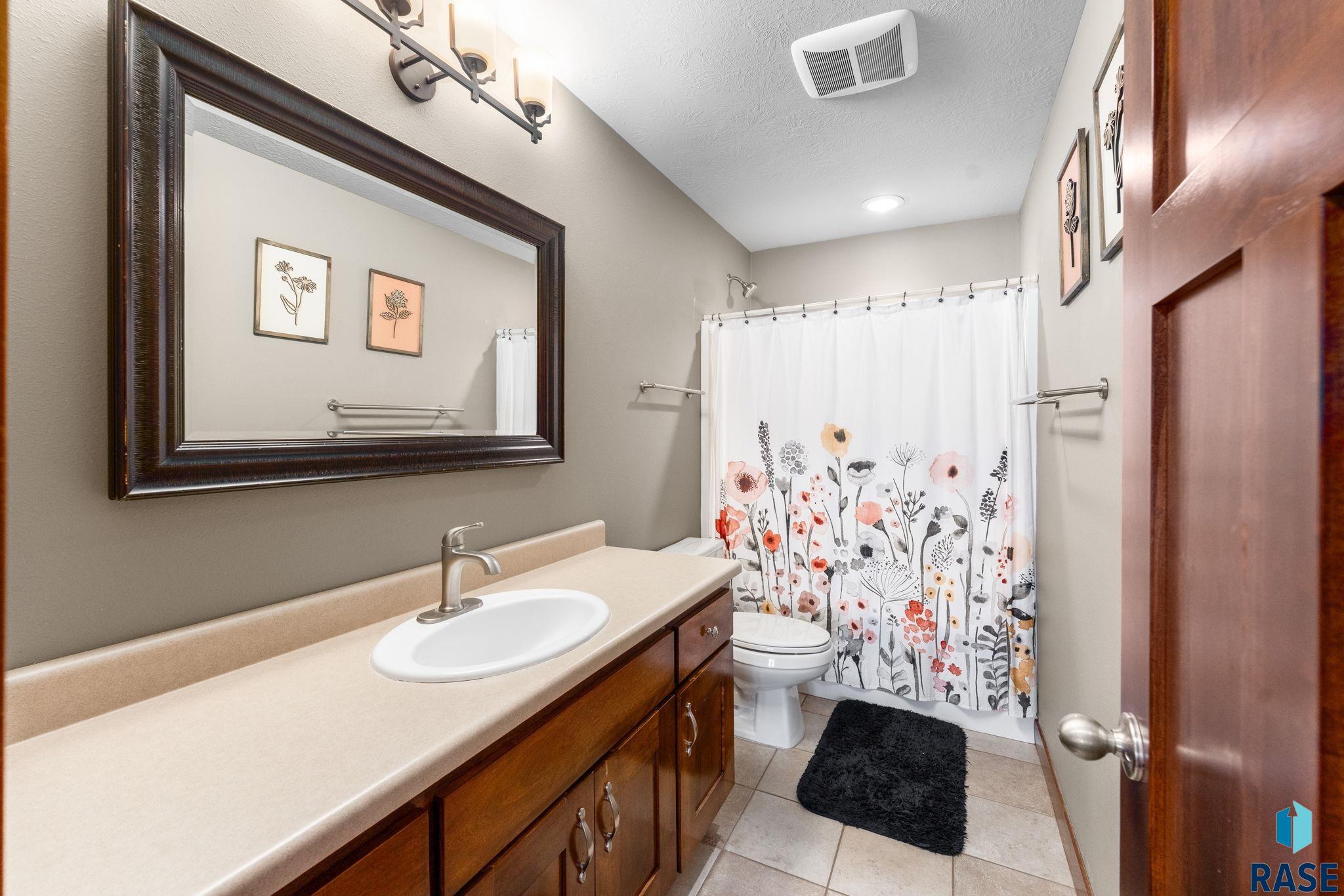 7404 High Cross Trl, Sioux Falls