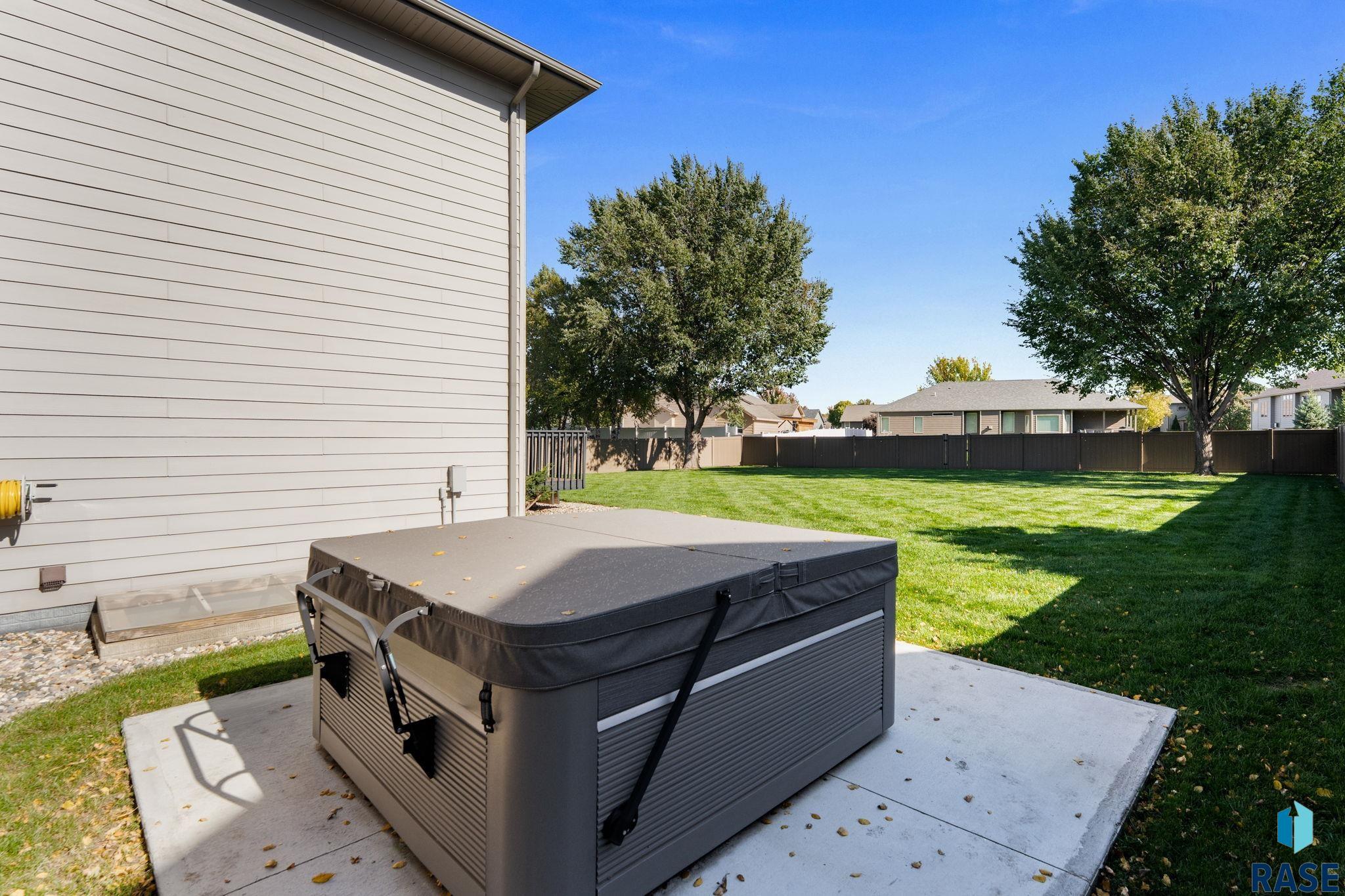 7404 High Cross Trl, Sioux Falls
