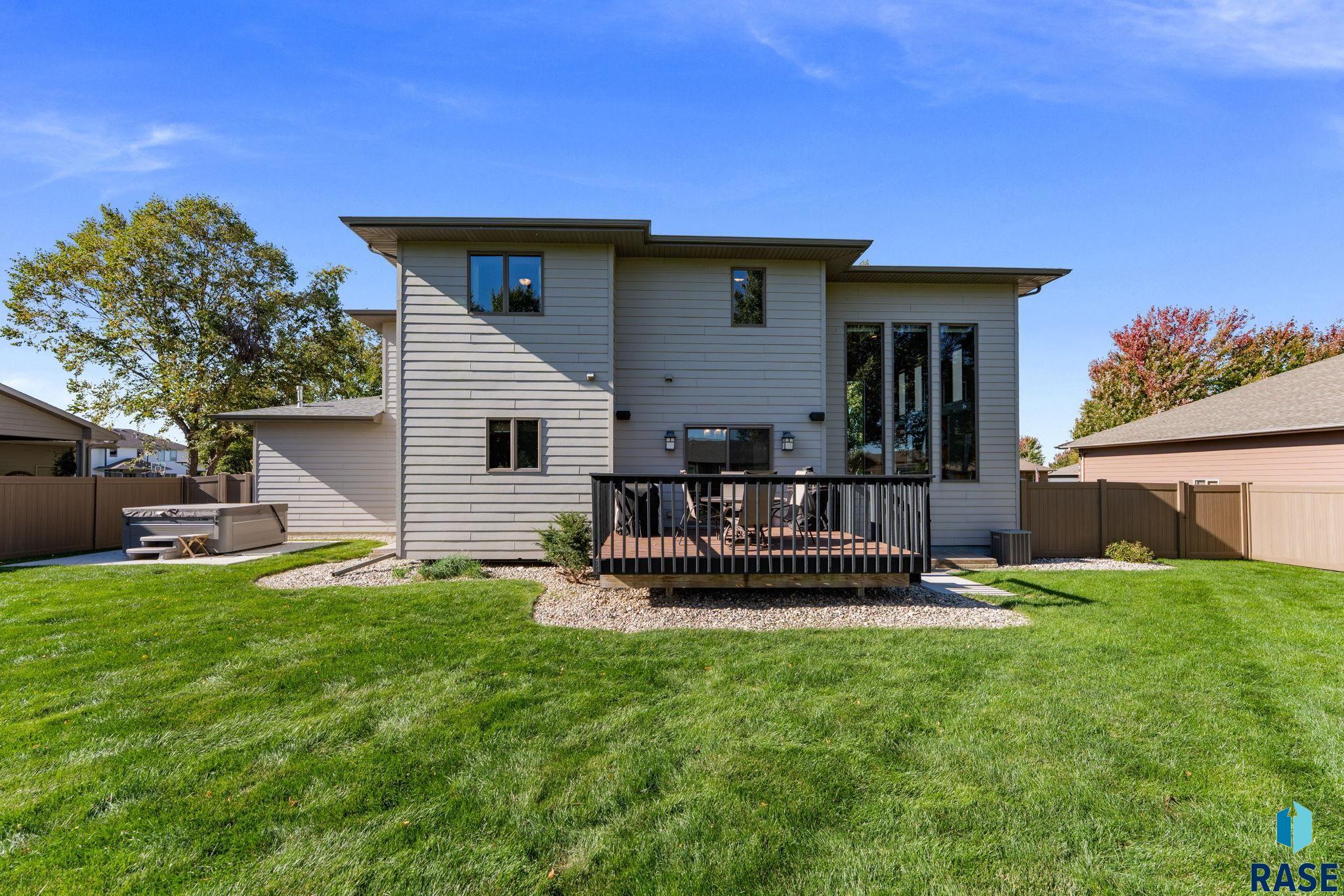 7404 High Cross Trl, Sioux Falls