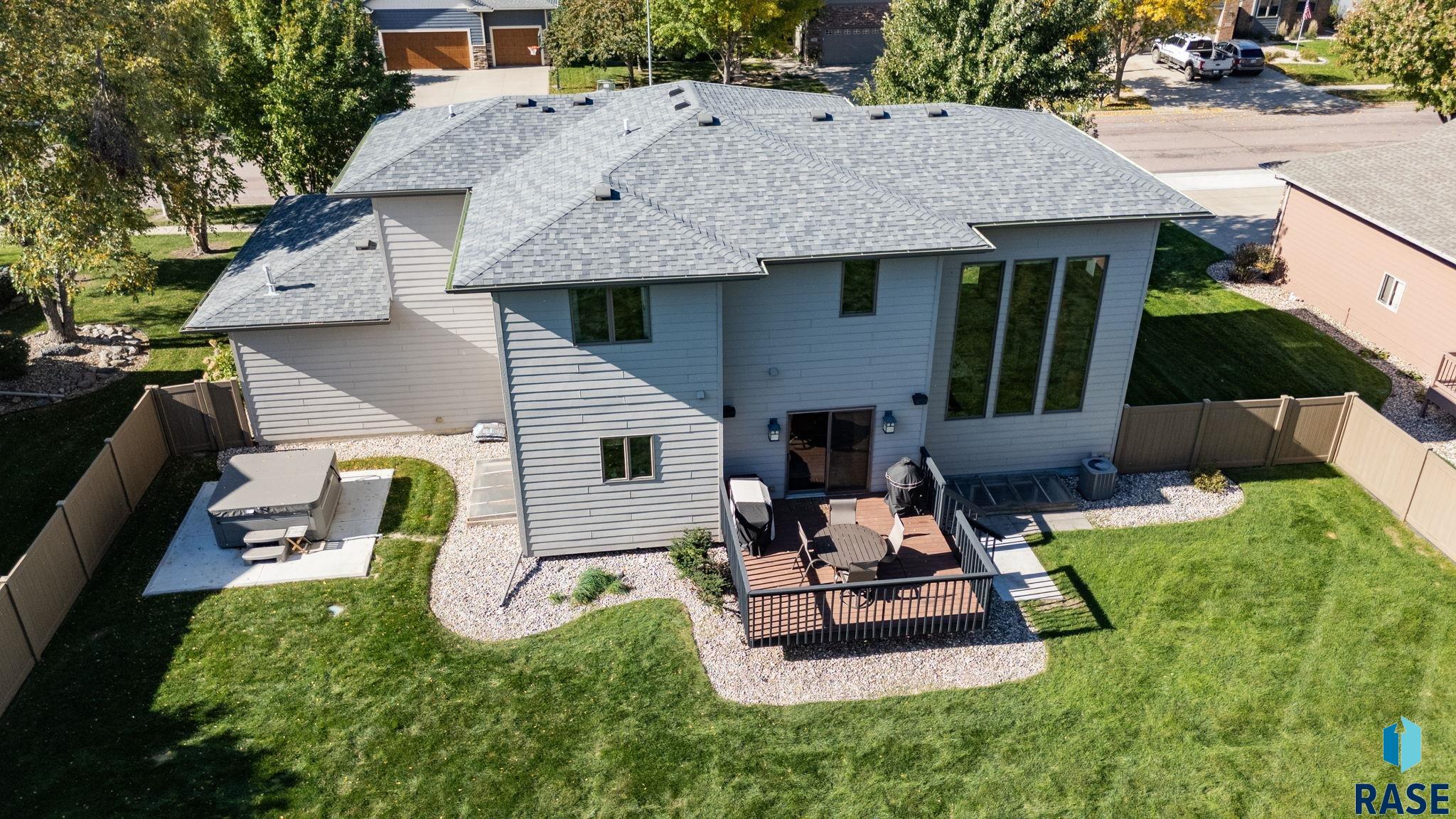 7404 High Cross Trl, Sioux Falls