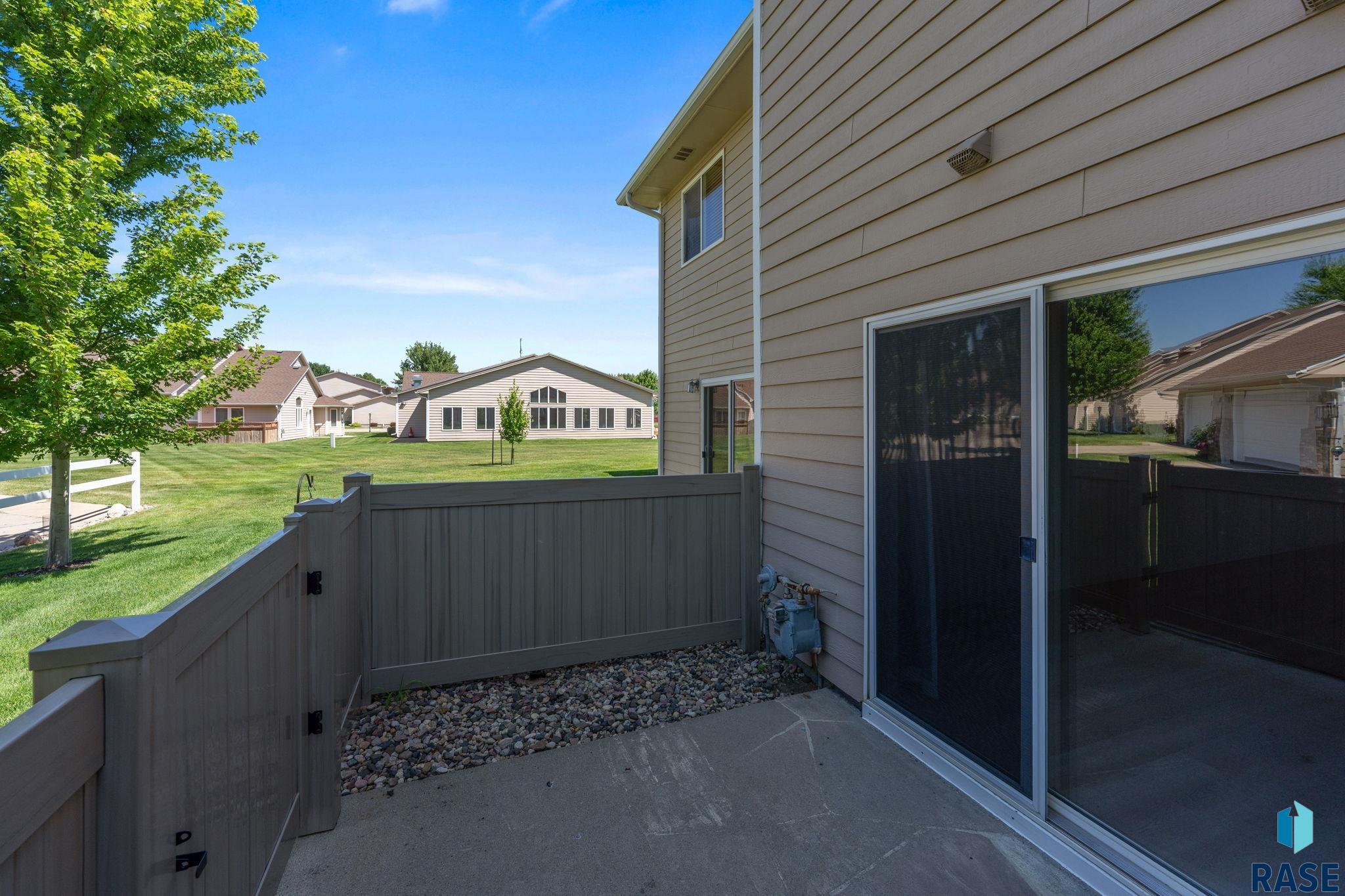 1909 Sertoma Ave, Sioux Falls