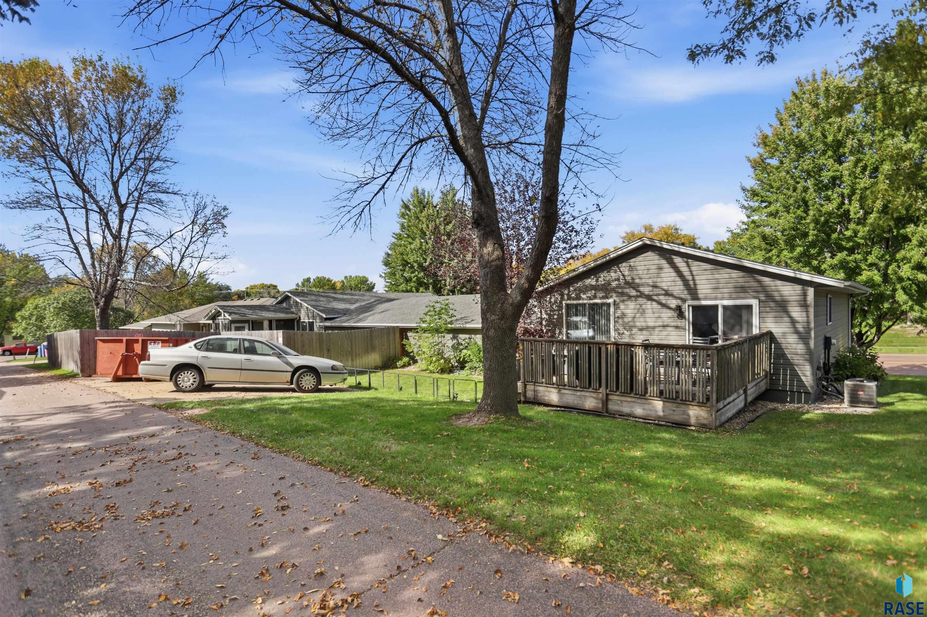 405 407 57th St, Sioux Falls