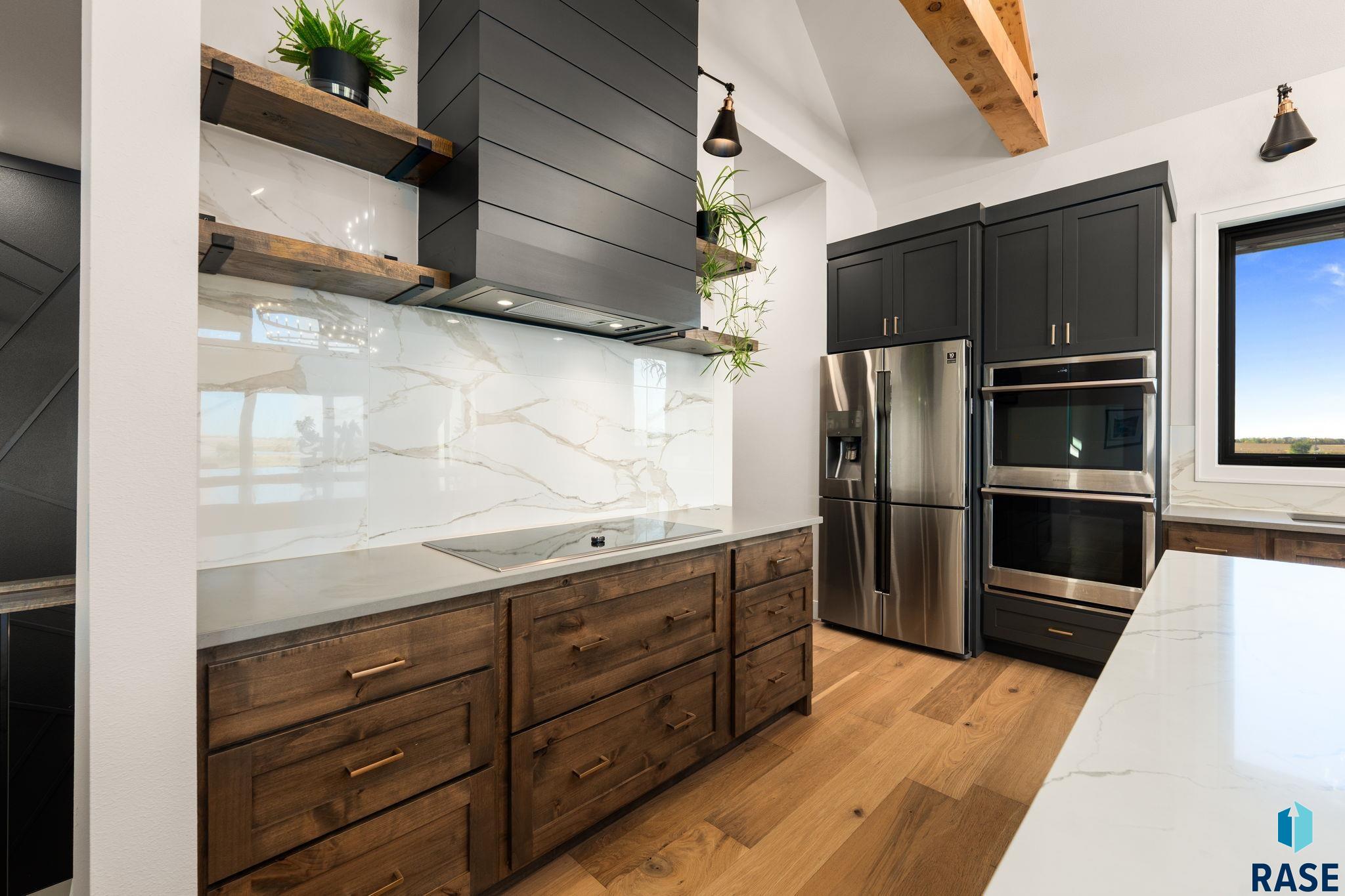 201 Boathouse Cir, Sioux Falls