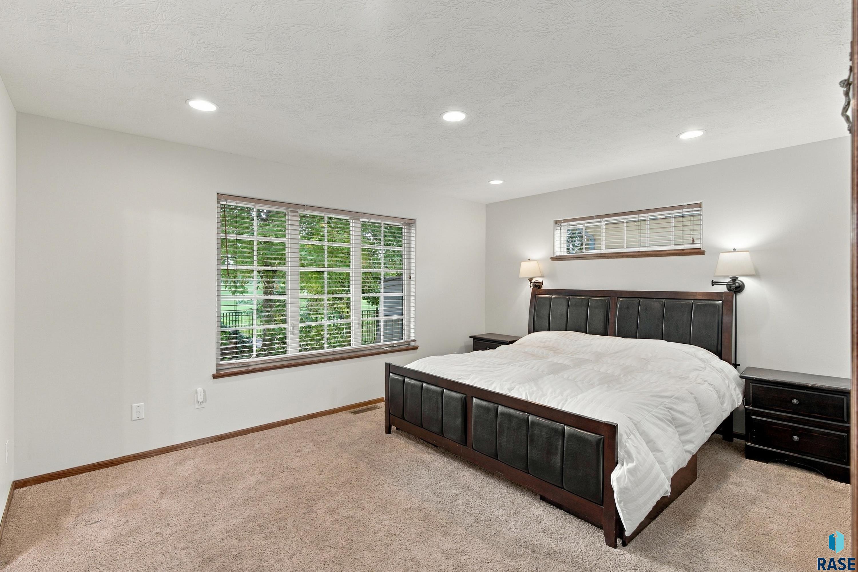 4011 Newcomb St, Sioux Falls