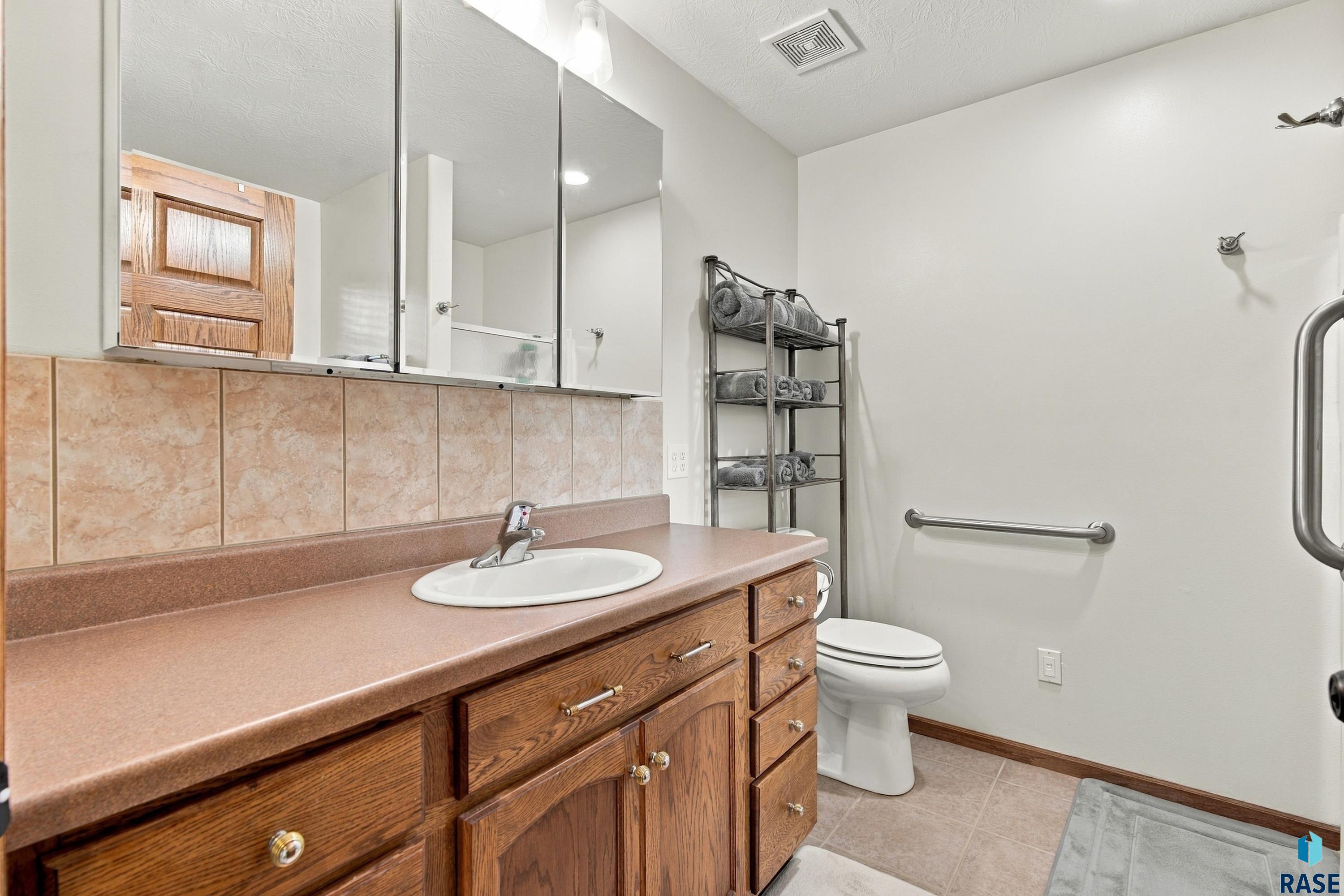 4011 Newcomb St, Sioux Falls