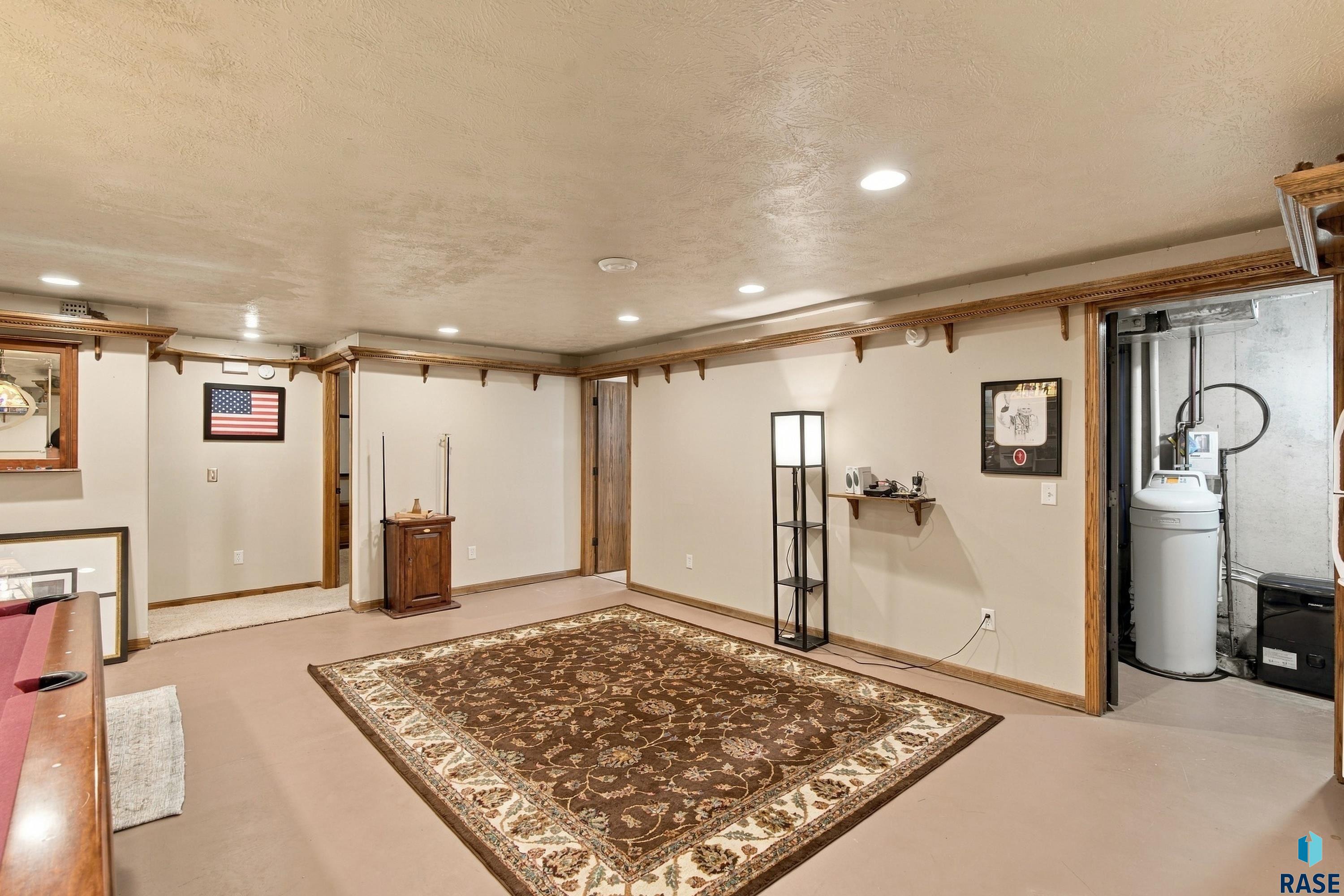 4011 Newcomb St, Sioux Falls