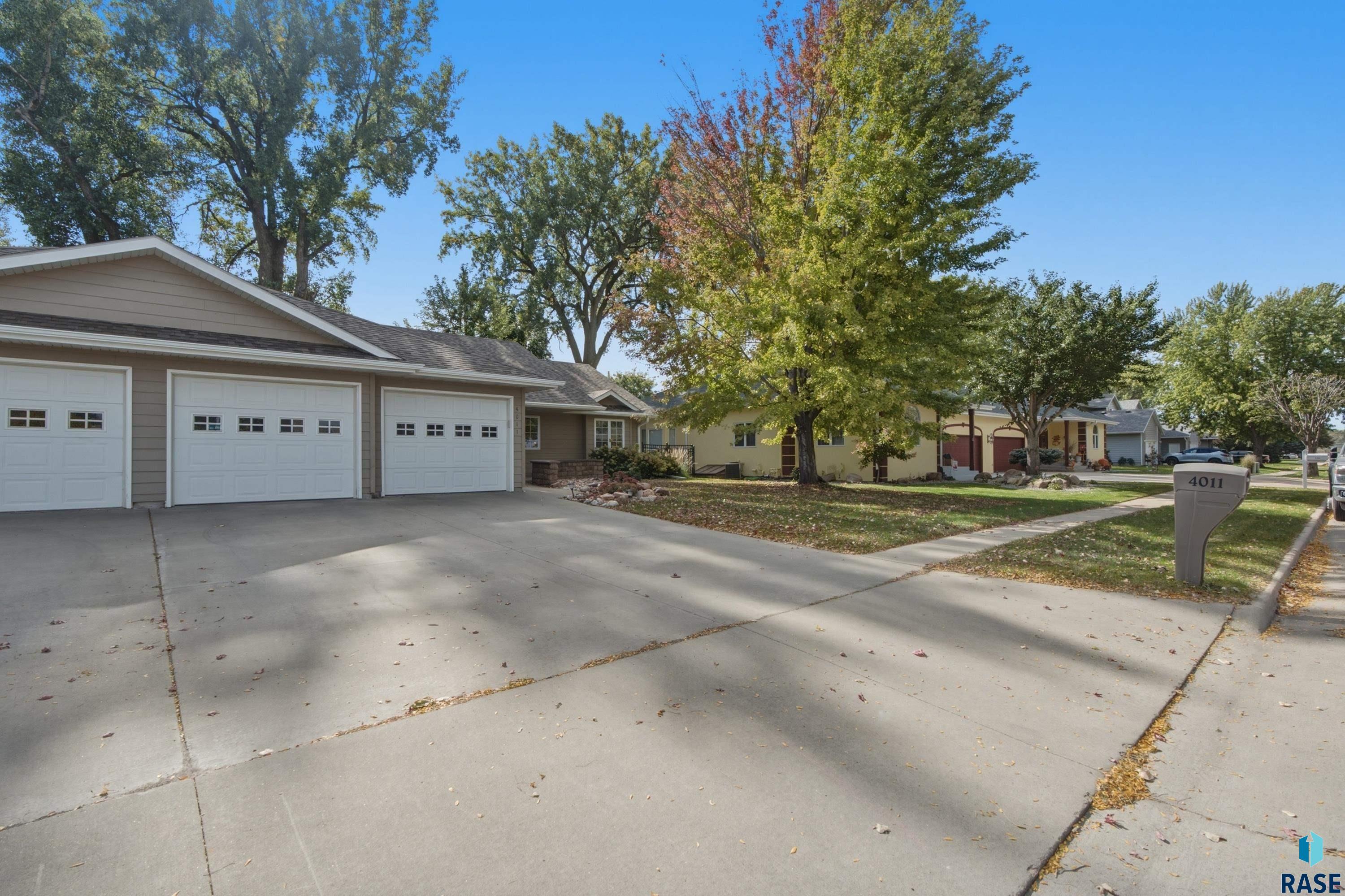 4011 Newcomb St, Sioux Falls