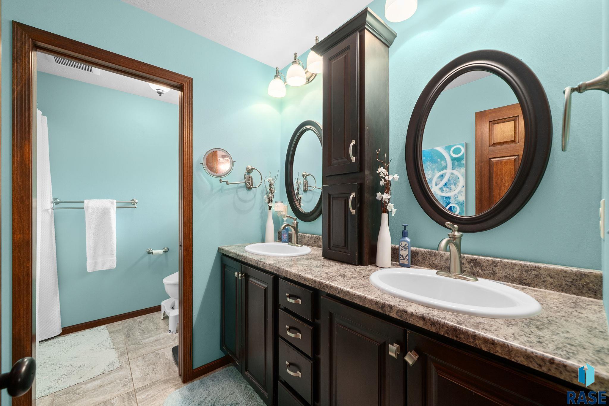 3708 Wakefield Cir, Sioux Falls