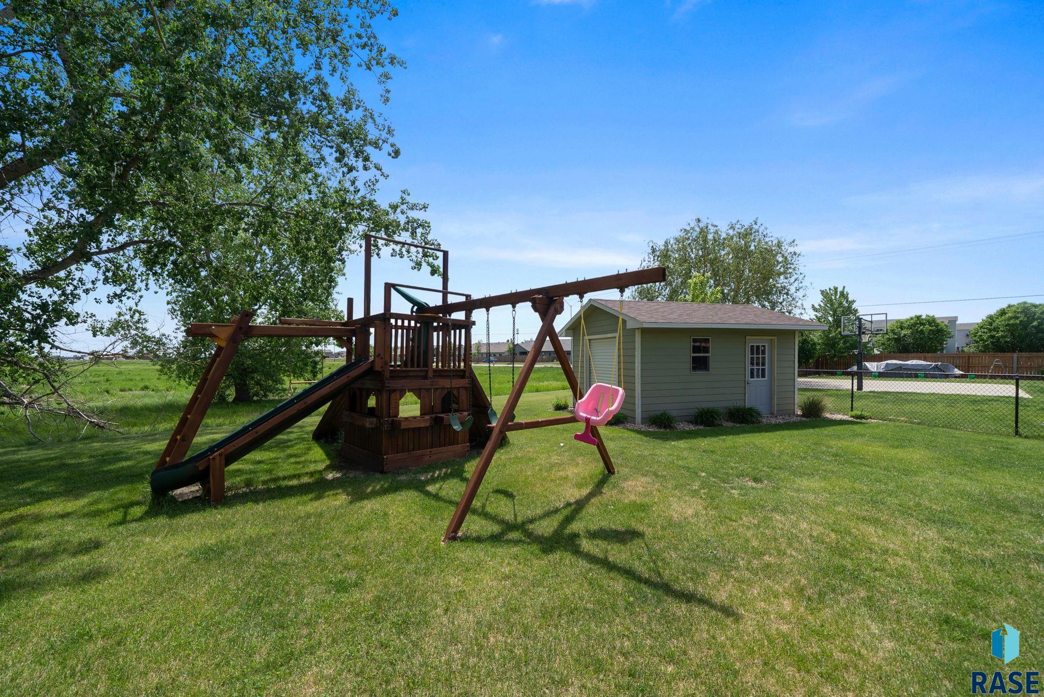 3708 Wakefield Cir, Sioux Falls