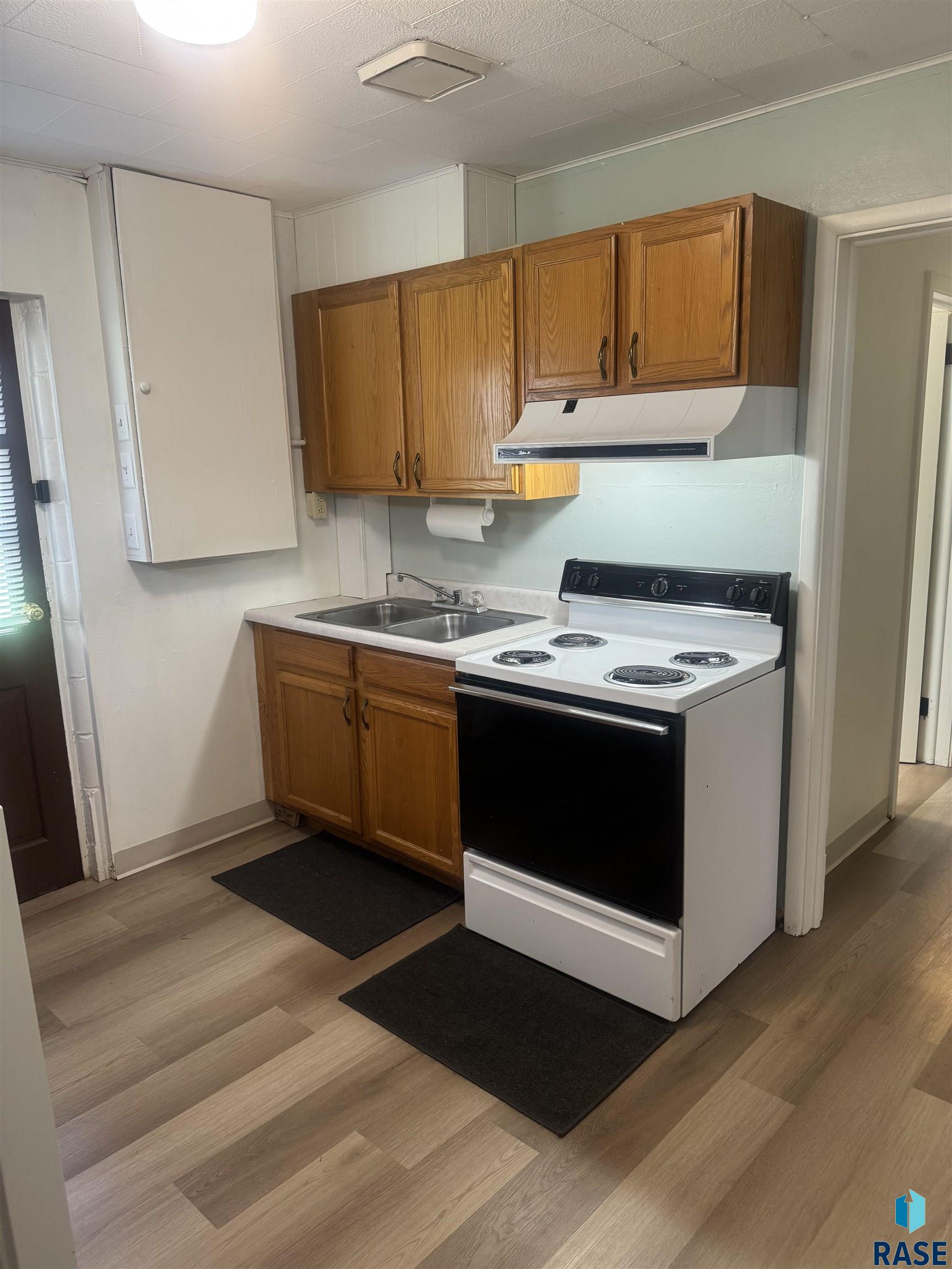 2512 Summit Ave, Sioux Falls
