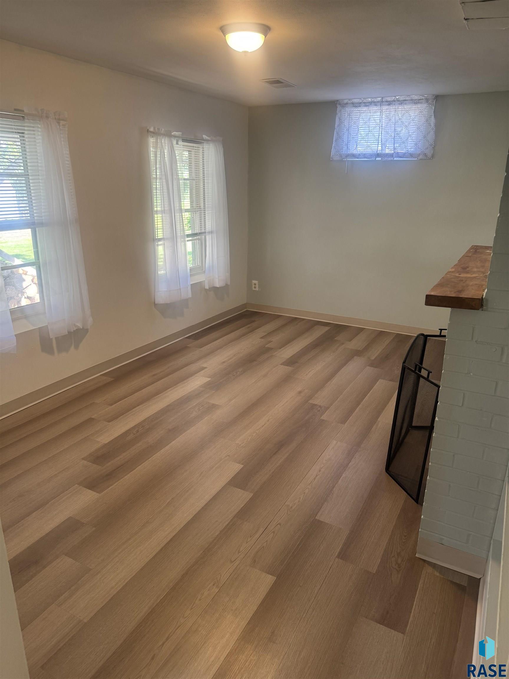 2512 Summit Ave, Sioux Falls