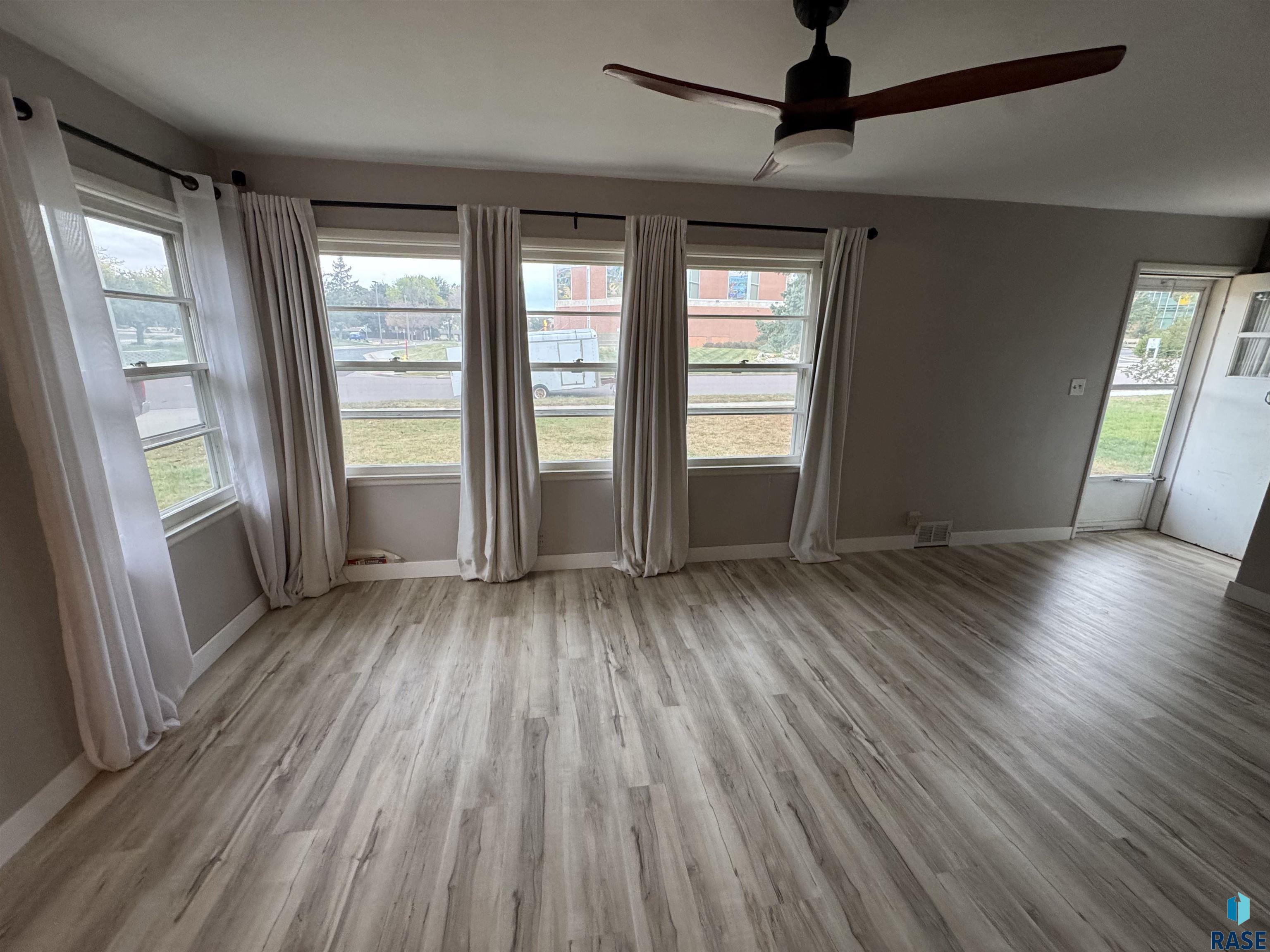 2512 Summit Ave, Sioux Falls