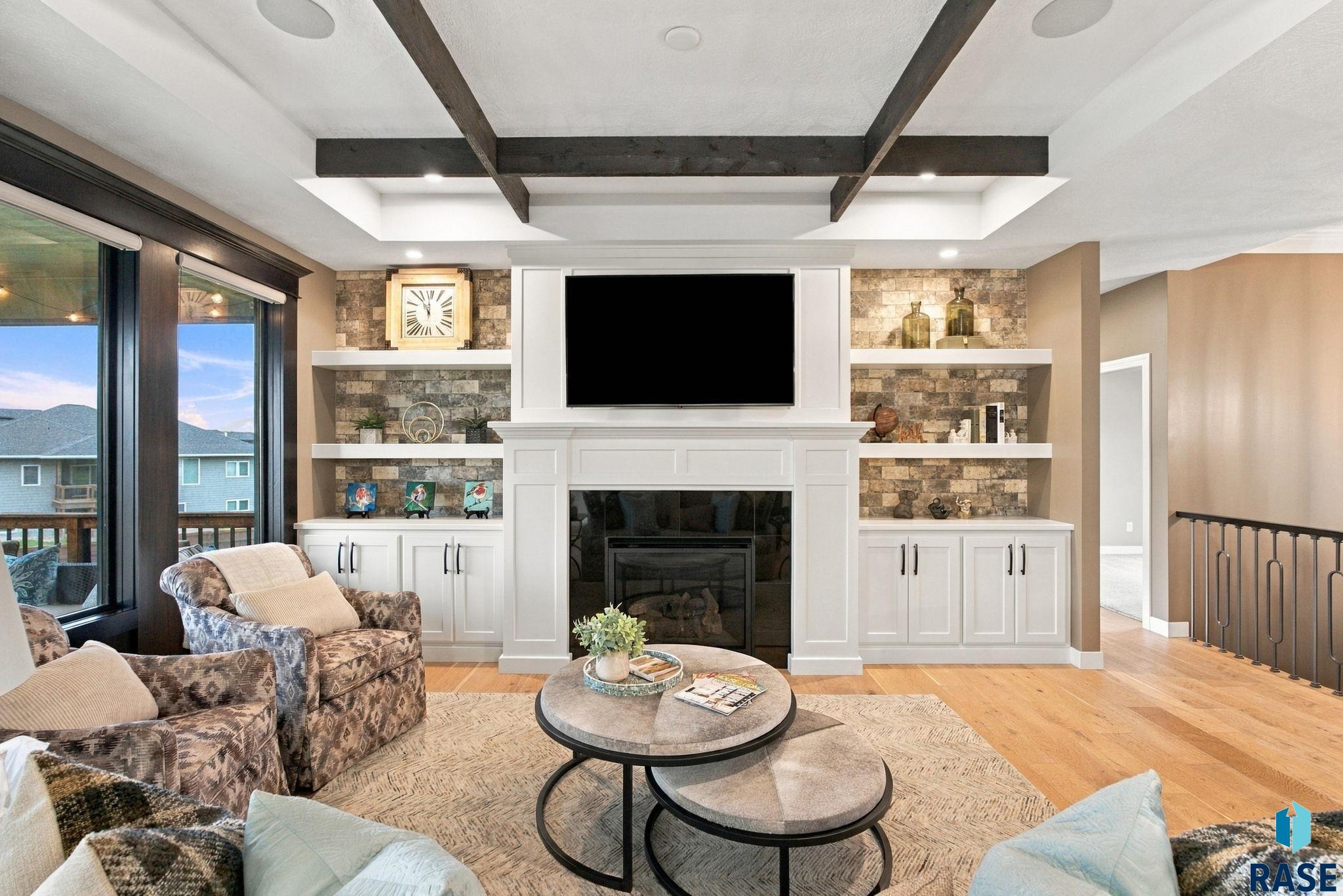2743 Burns Knoll Cir, Sioux Falls