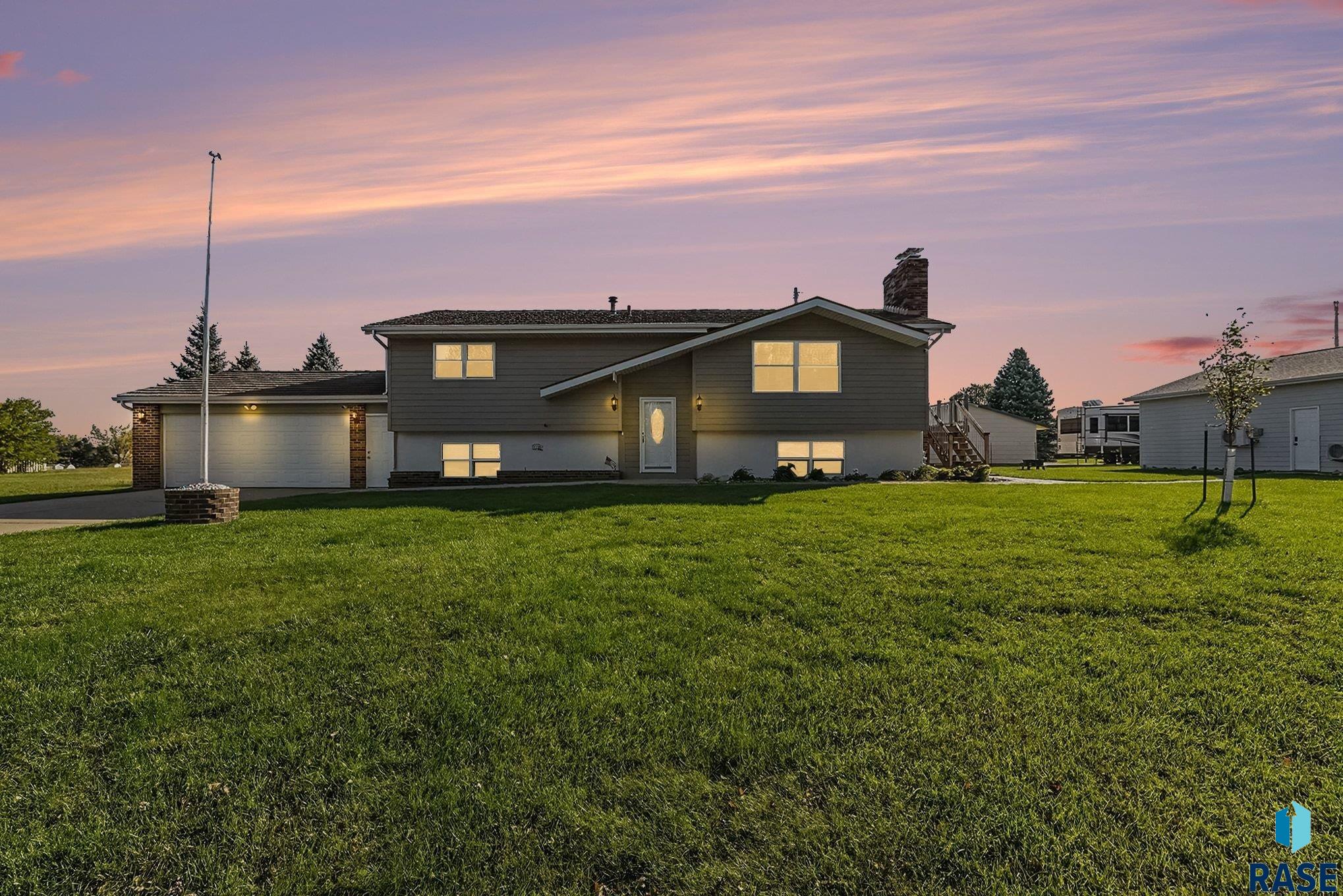 3800 S Ellis Rd, Sioux Falls