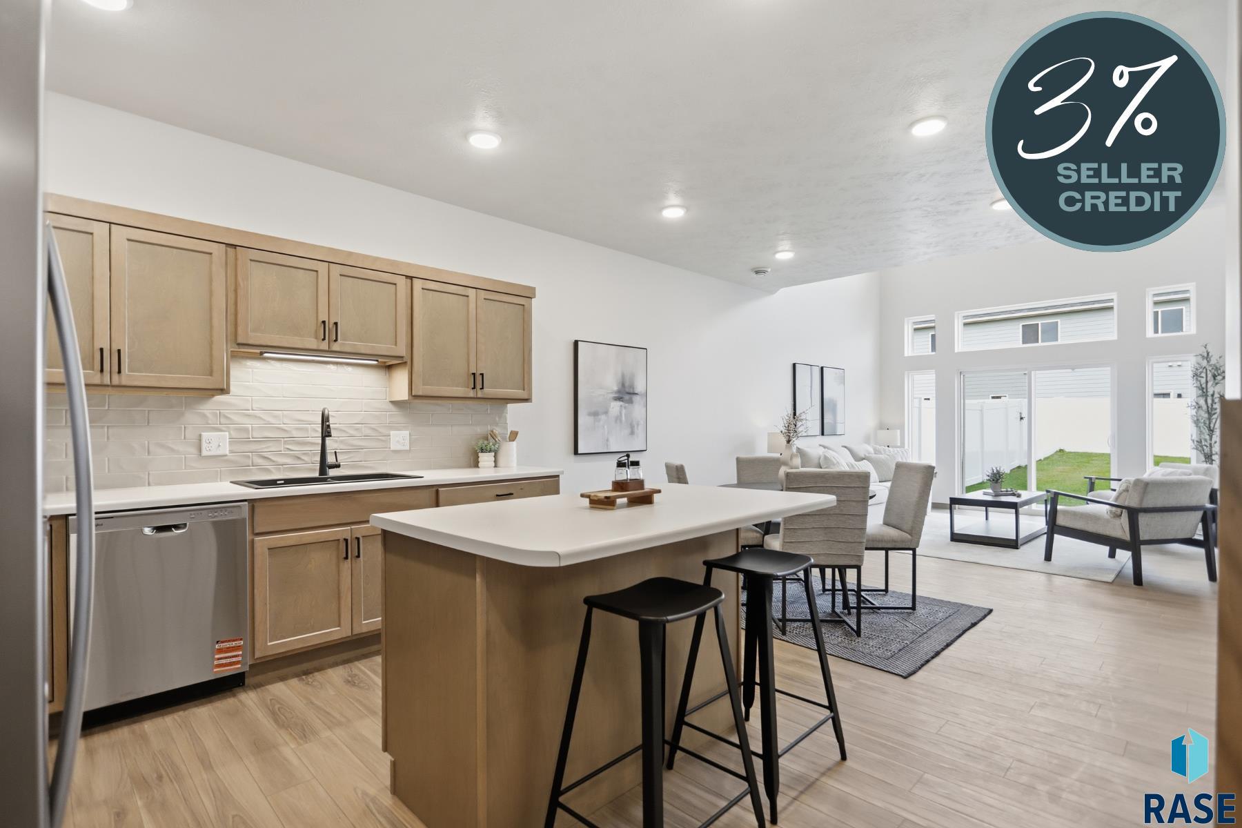 2402 E Jetty Pl, Sioux Falls