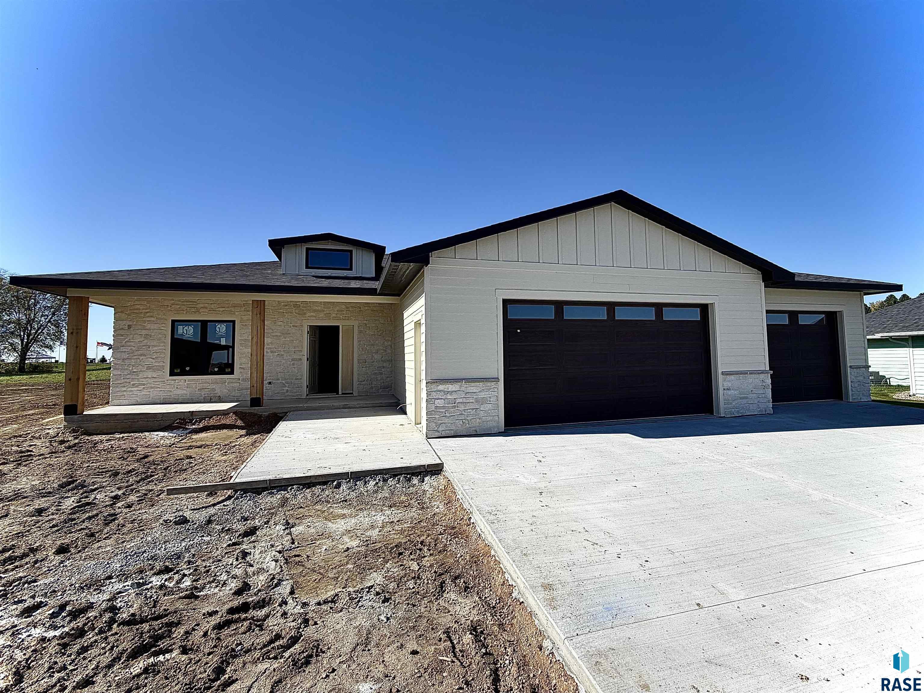 201 Paisley Cir, Crooks
