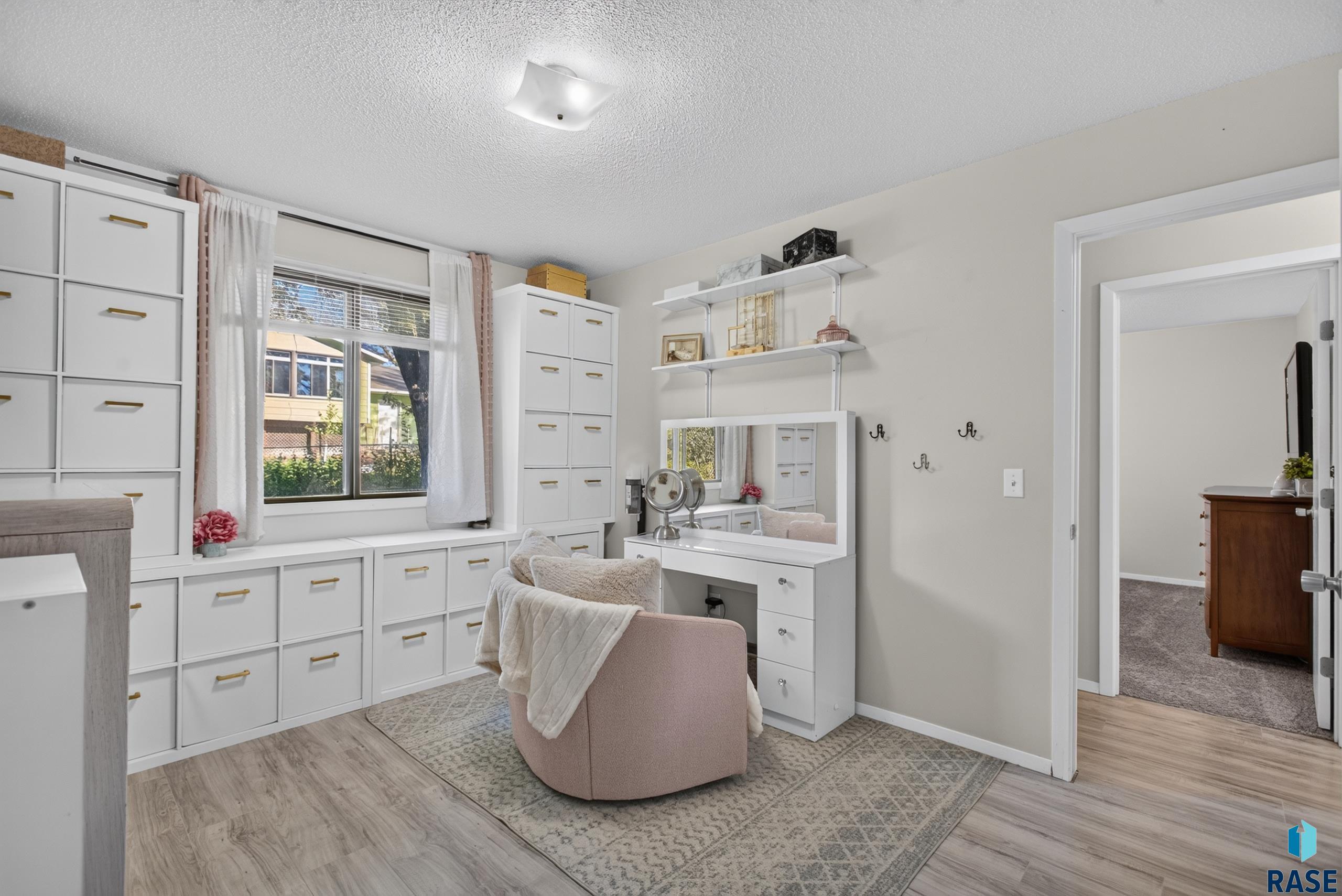 3904 28th St, Sioux Falls